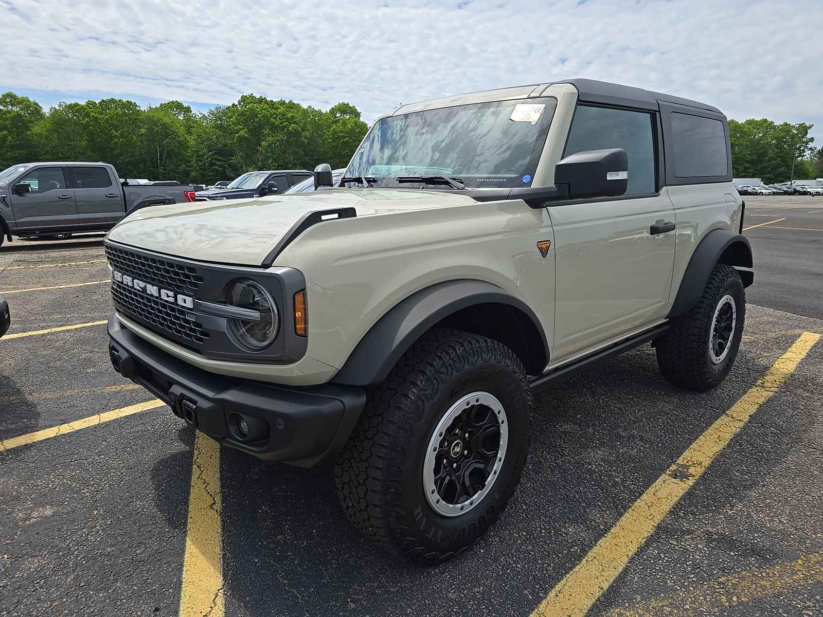 FORD BRONCO - 1