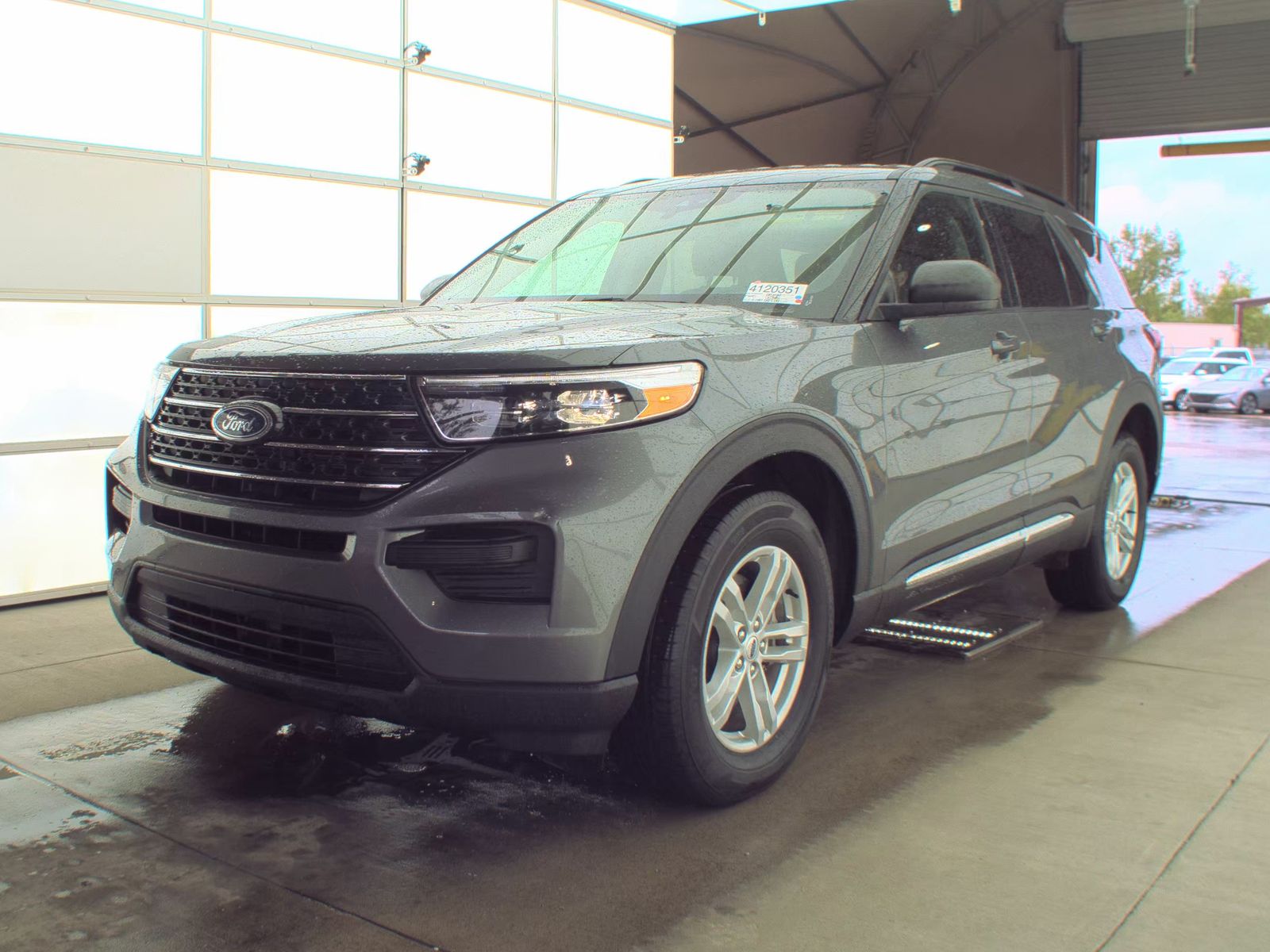 FORD EXPLORER - 1