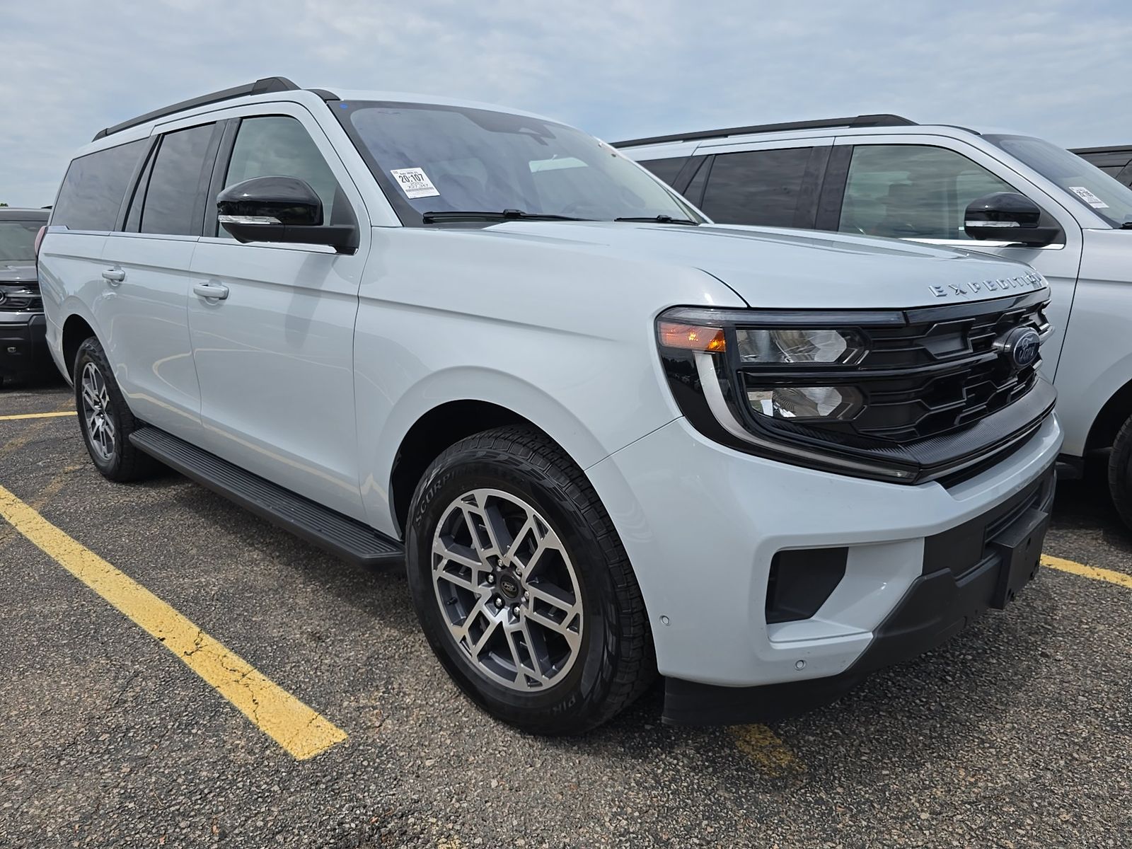 FORD EXPEDITION MAX - 4