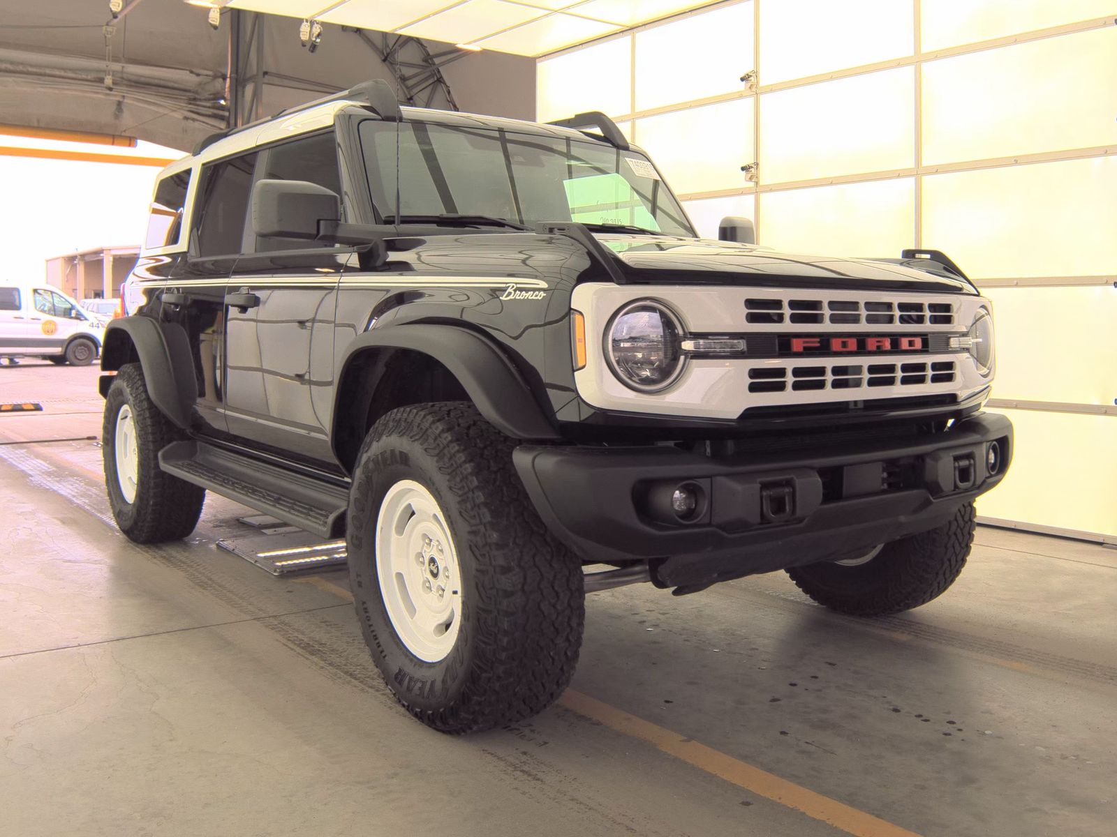 FORD BRONCO - 5