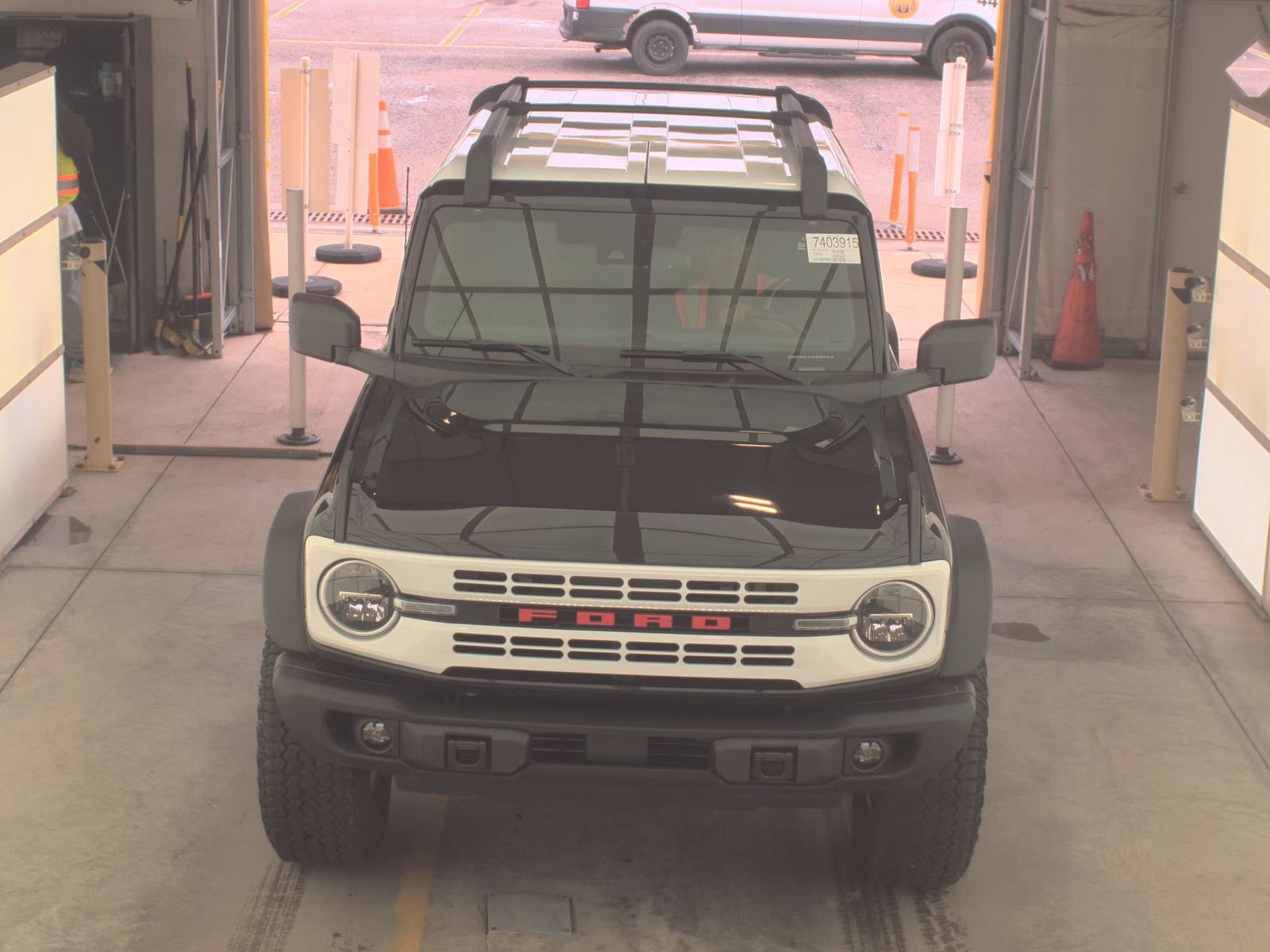 FORD BRONCO - 3