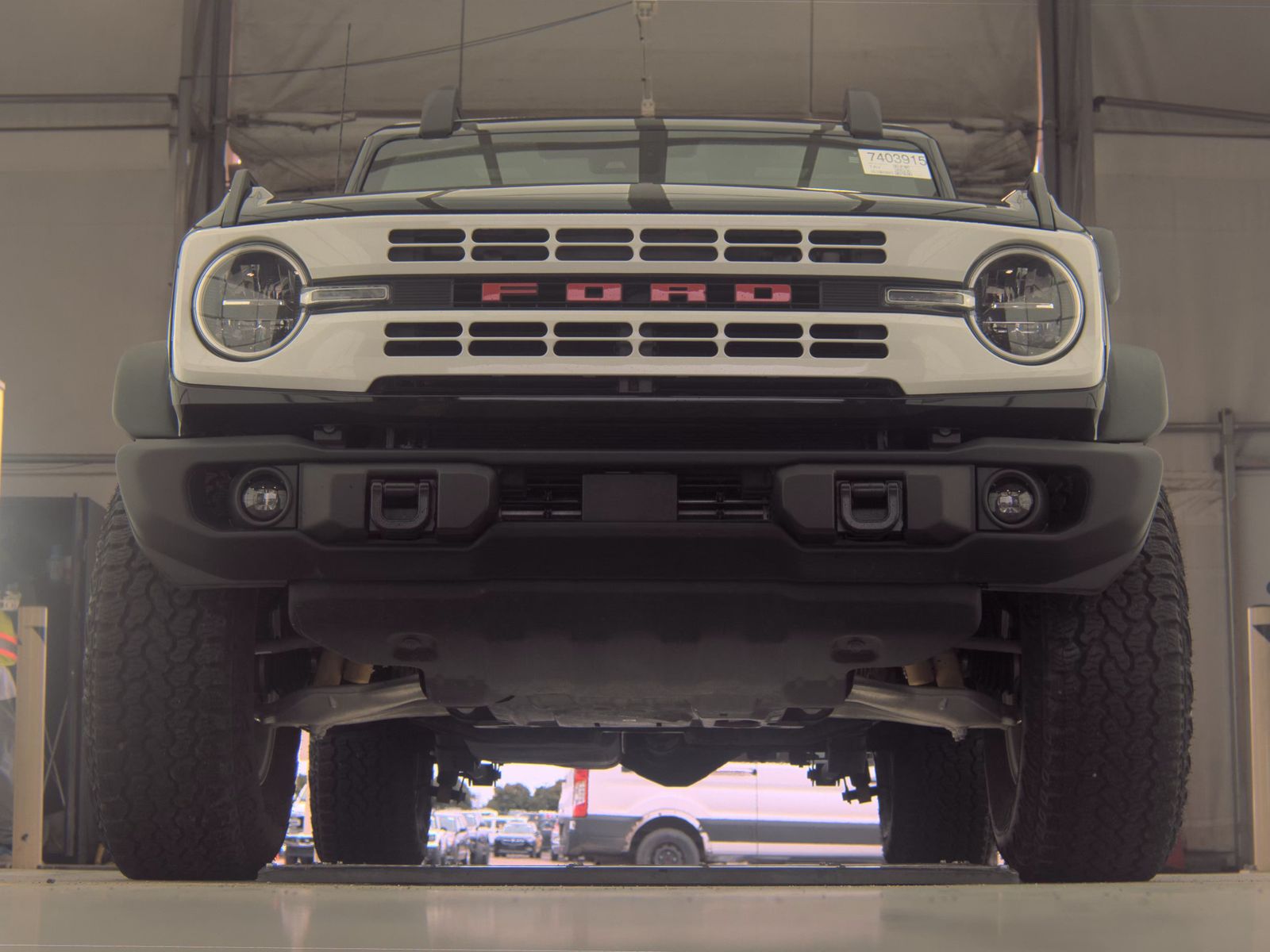 FORD BRONCO - 4