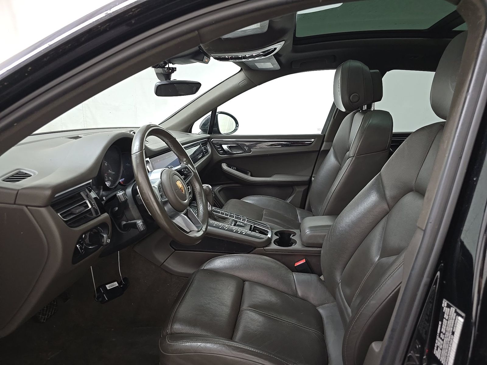 2021 Porsche Macan Base AWD