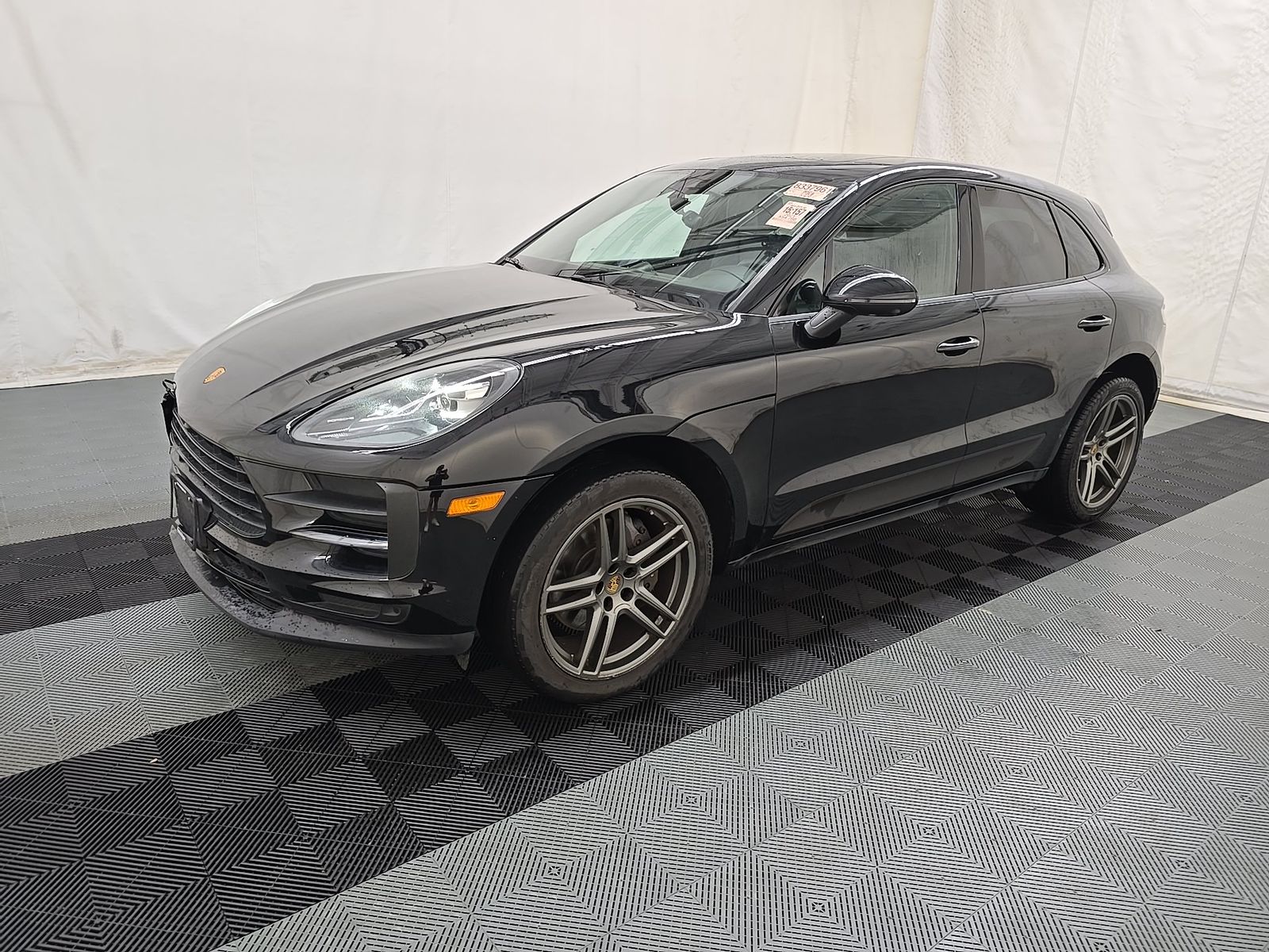 2021 Porsche Macan Base AWD