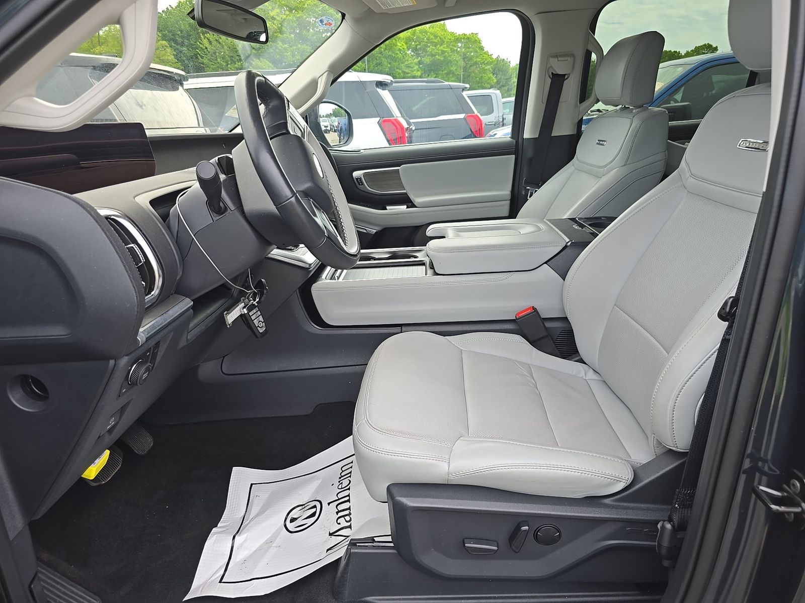 FORD EXPEDITION - 8
