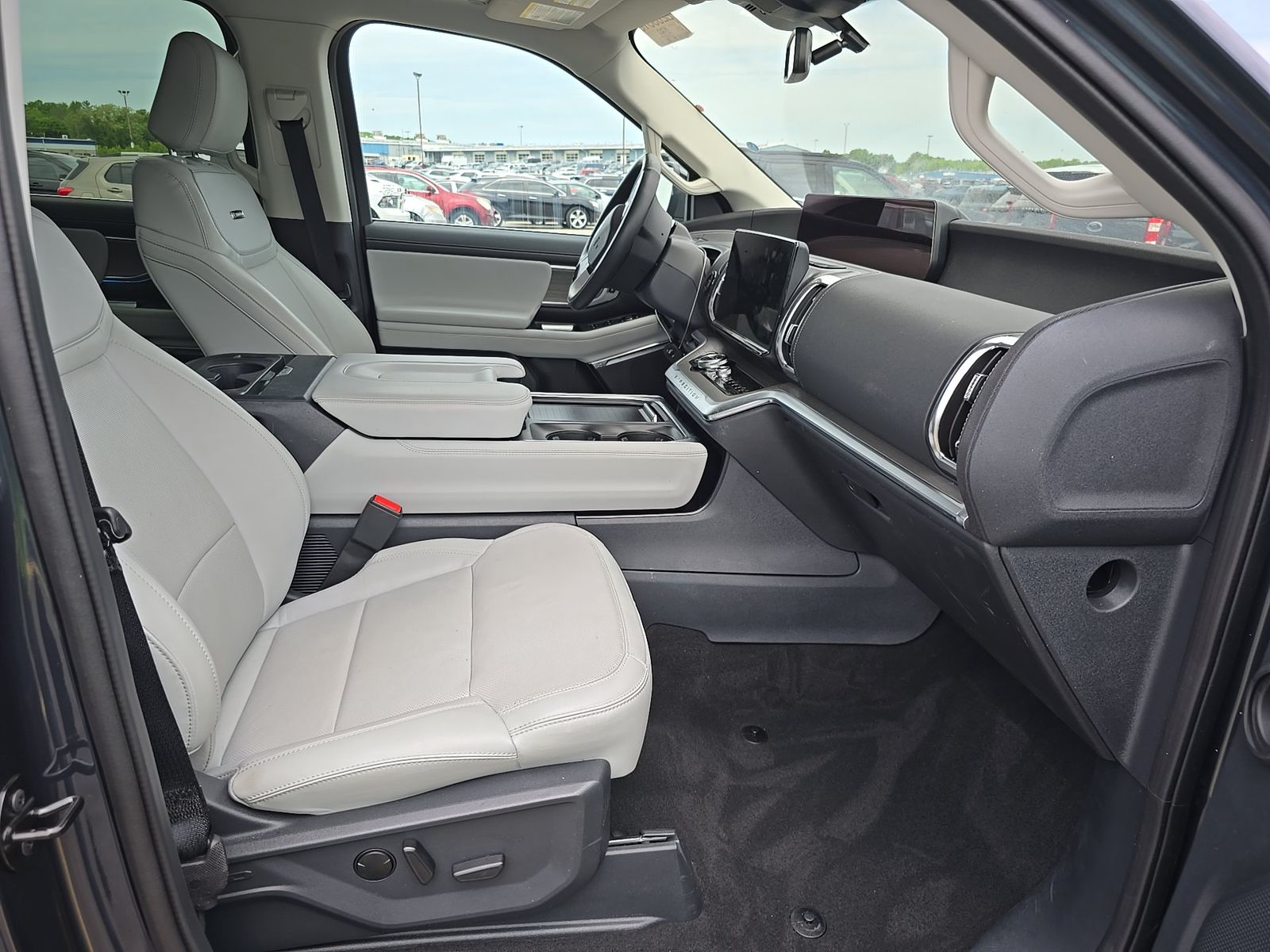 FORD EXPEDITION - 9