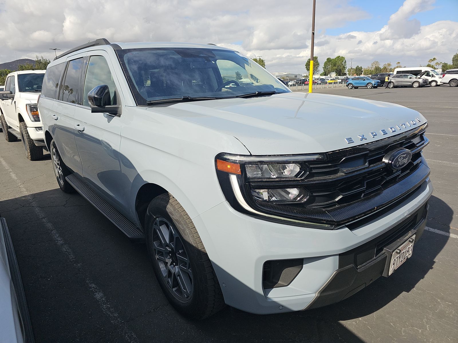 FORD EXPEDITION MAX - 4