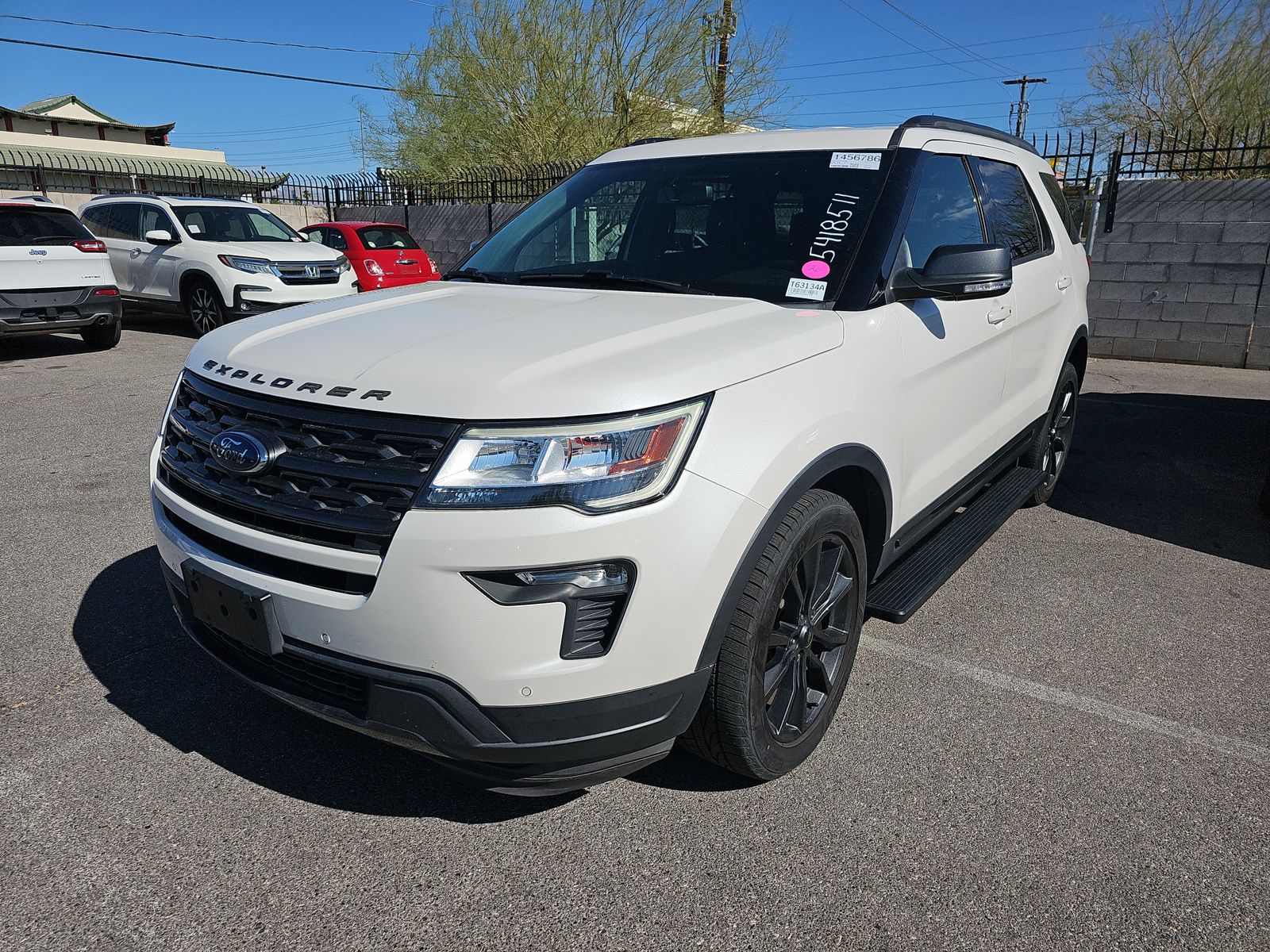 FORD EXPLORER - 1