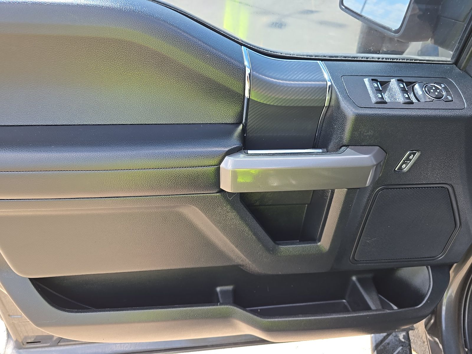 FORD F-150 - 10