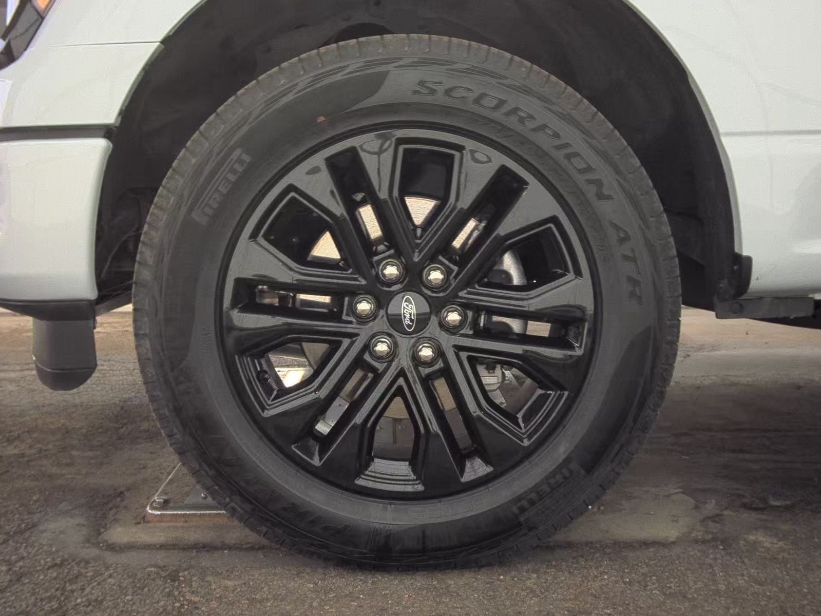 2025 Ford F-150 XLT AWD