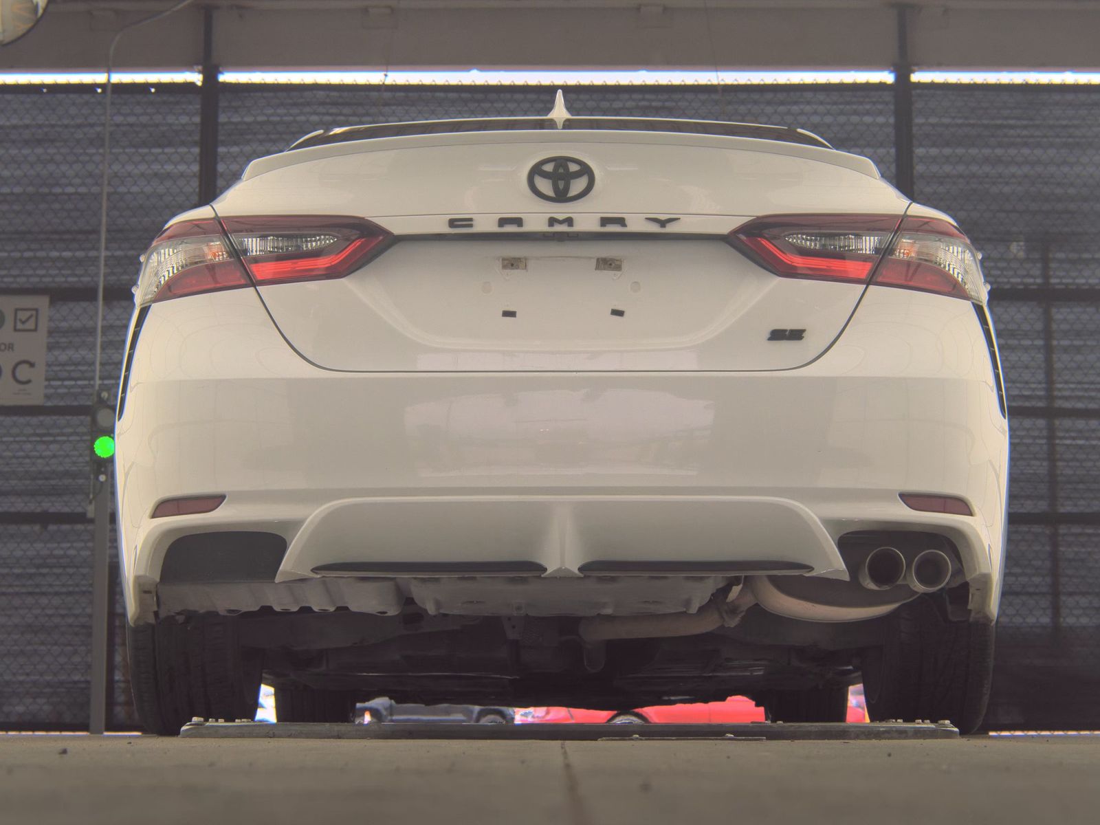 TOYOTA CAMRY - 8