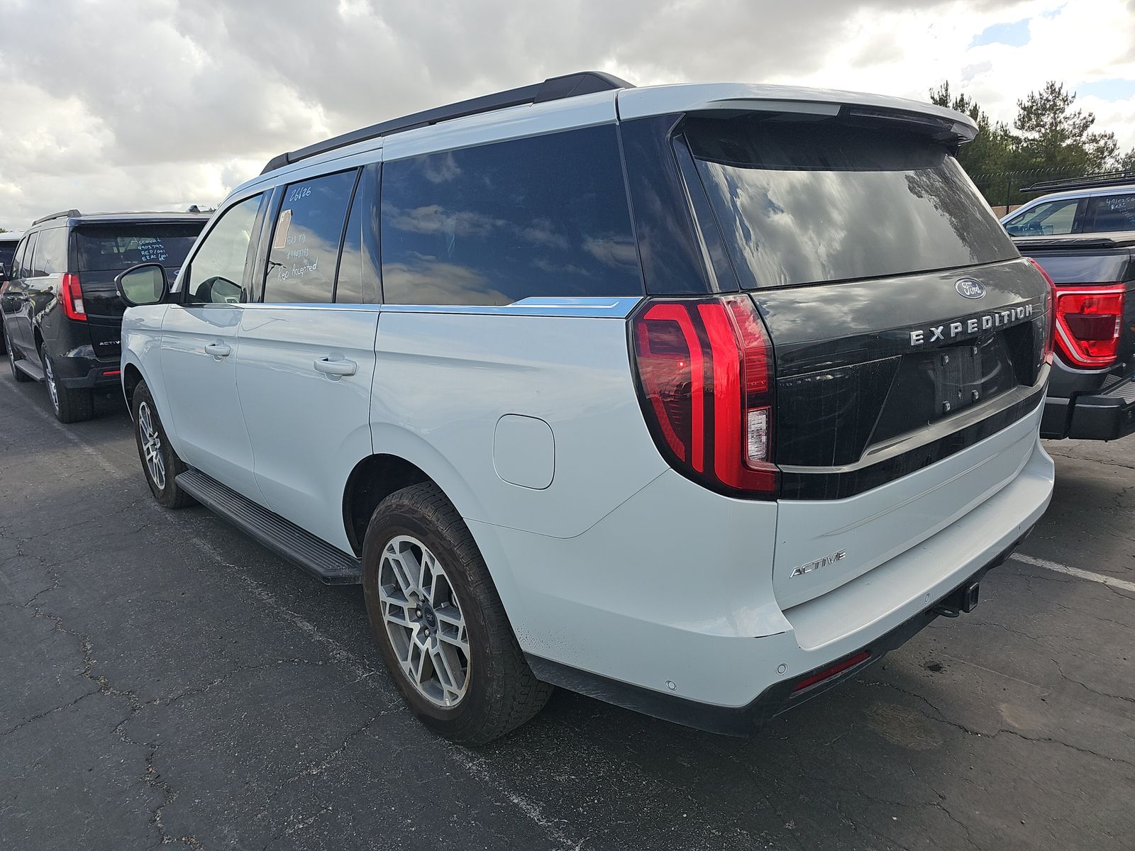 FORD EXPEDITION - 7
