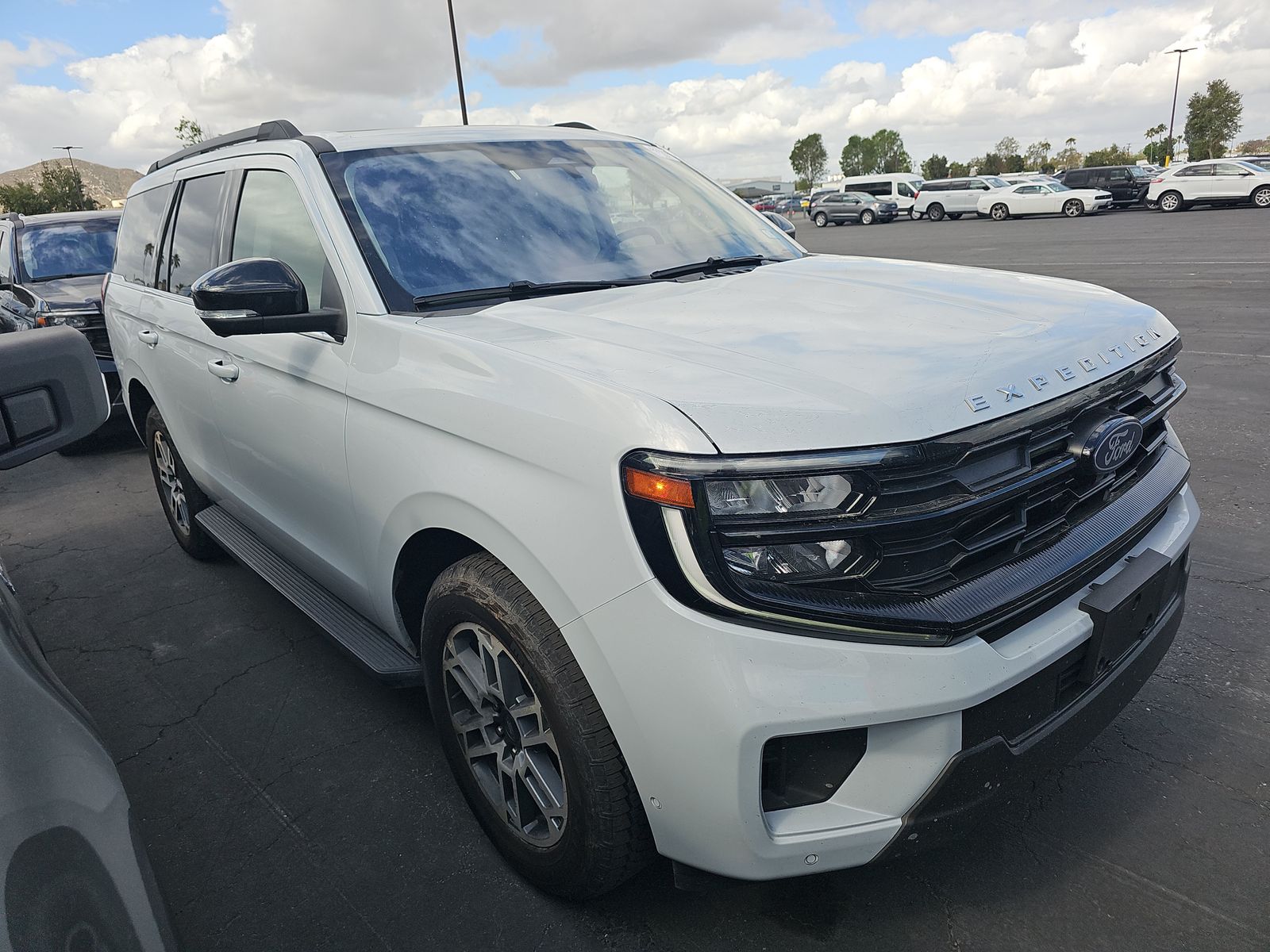 FORD EXPEDITION - 4