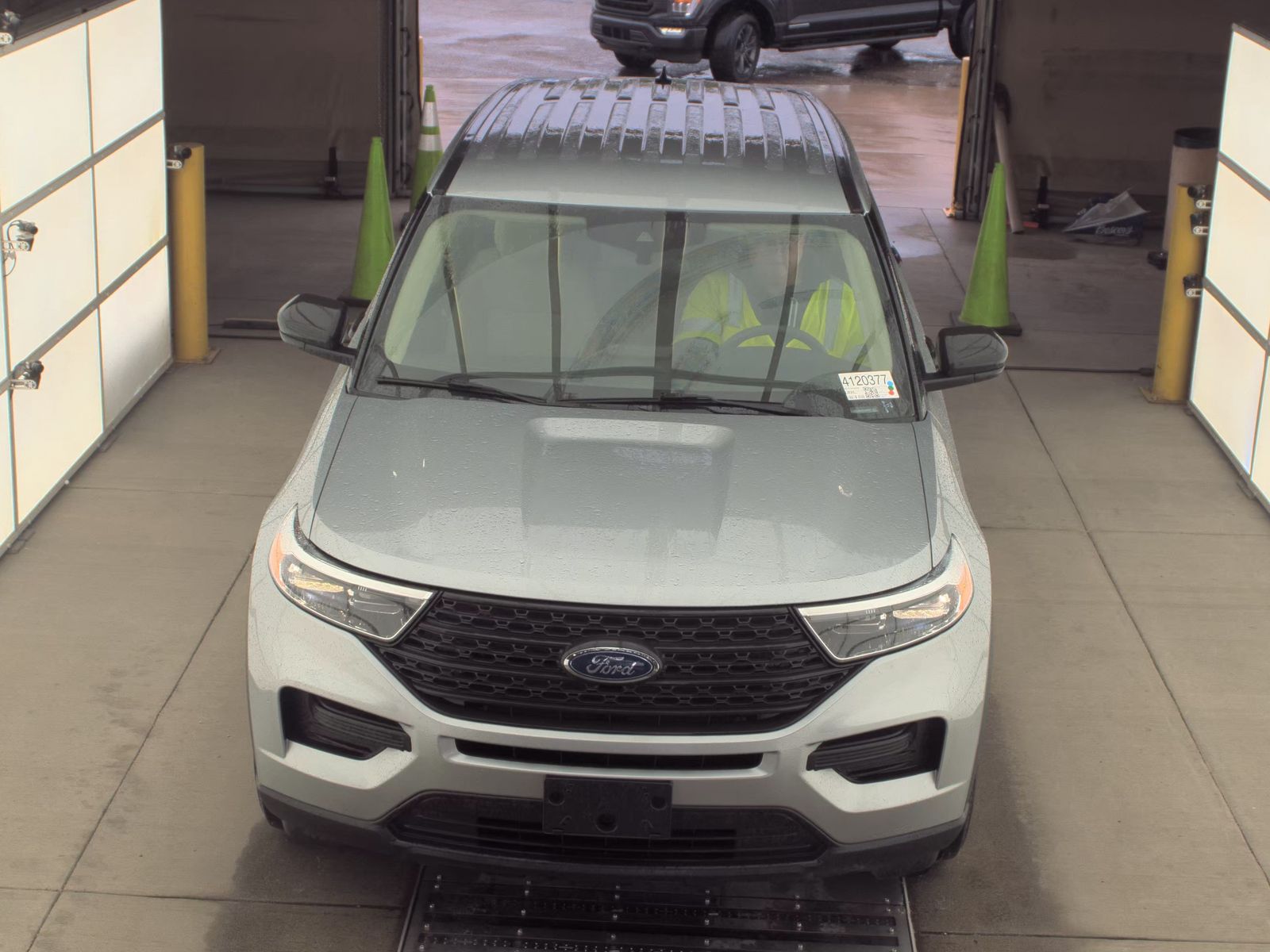 FORD EXPLORER - 3