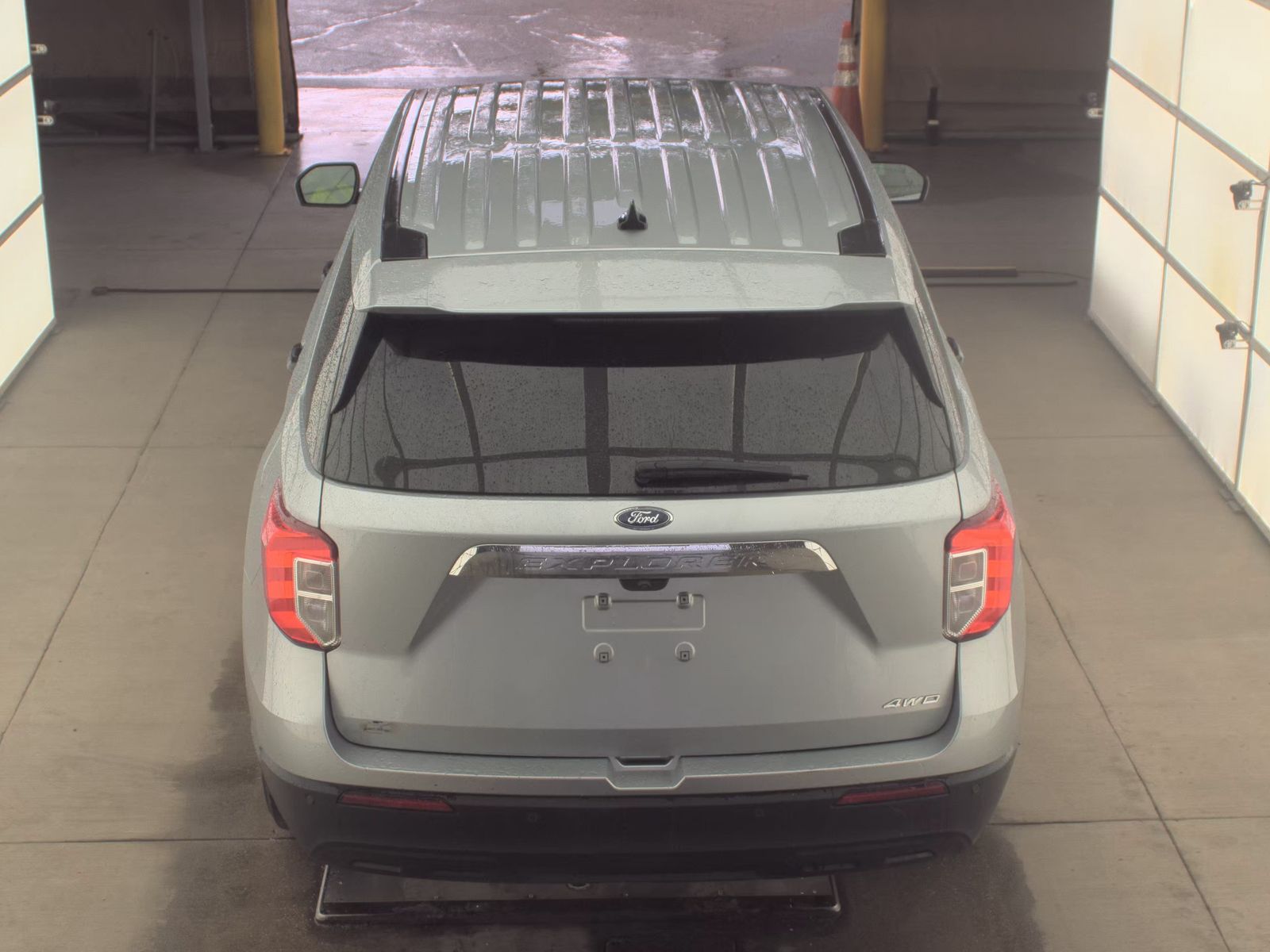 FORD EXPLORER - 7