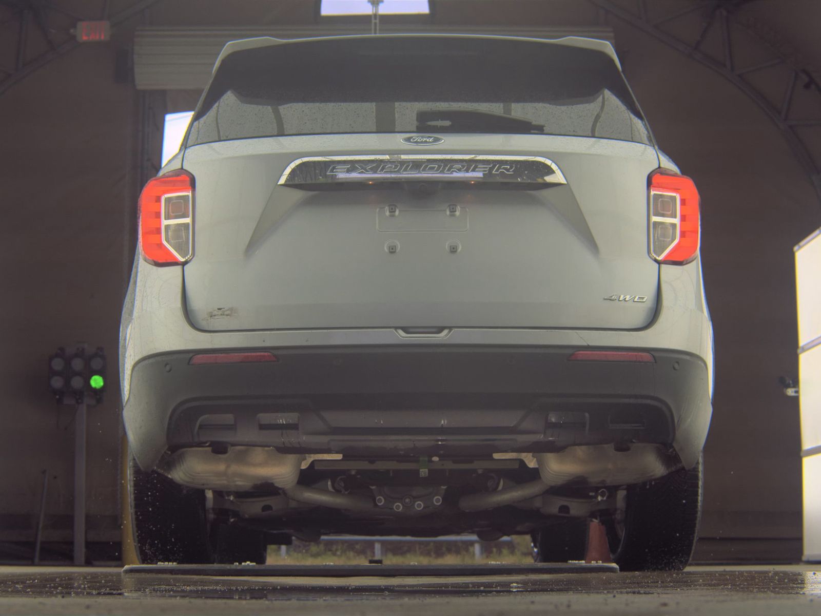 FORD EXPLORER - 8