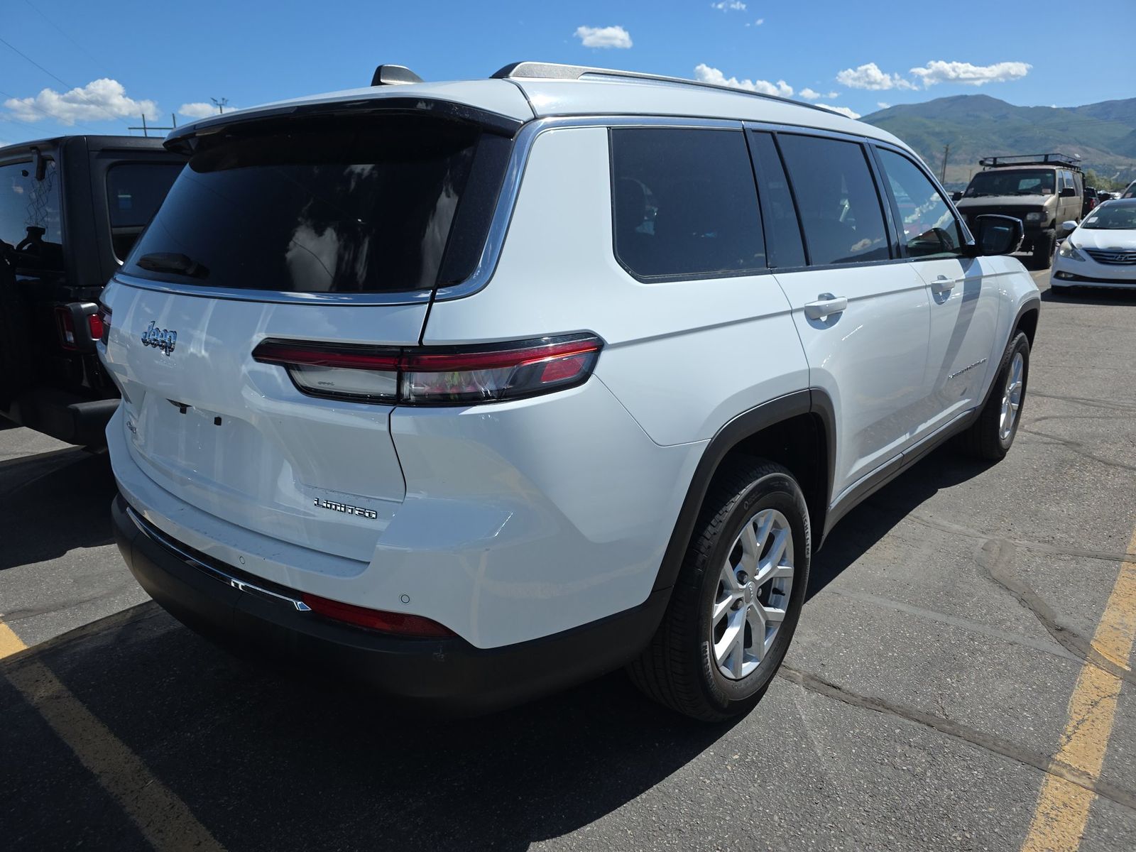 2023 Jeep Grand Cherokee L Limited AWD