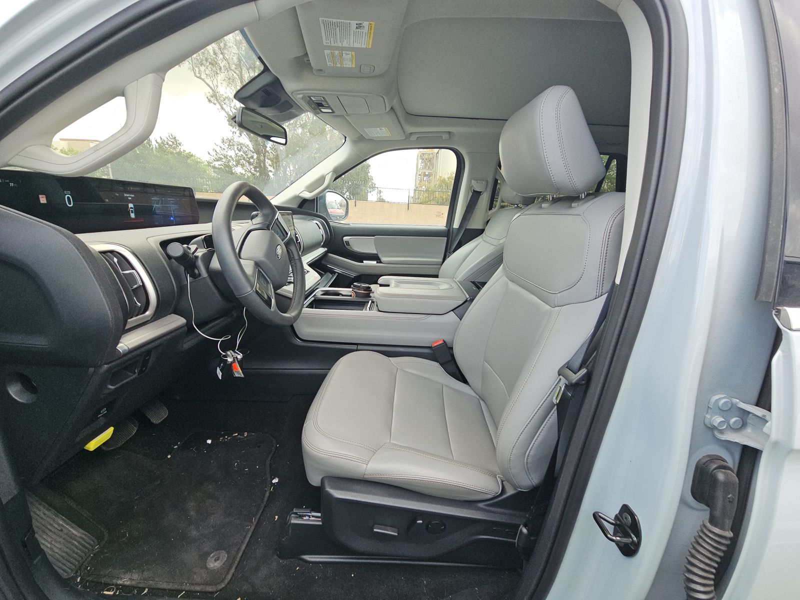 FORD EXPEDITION - 8