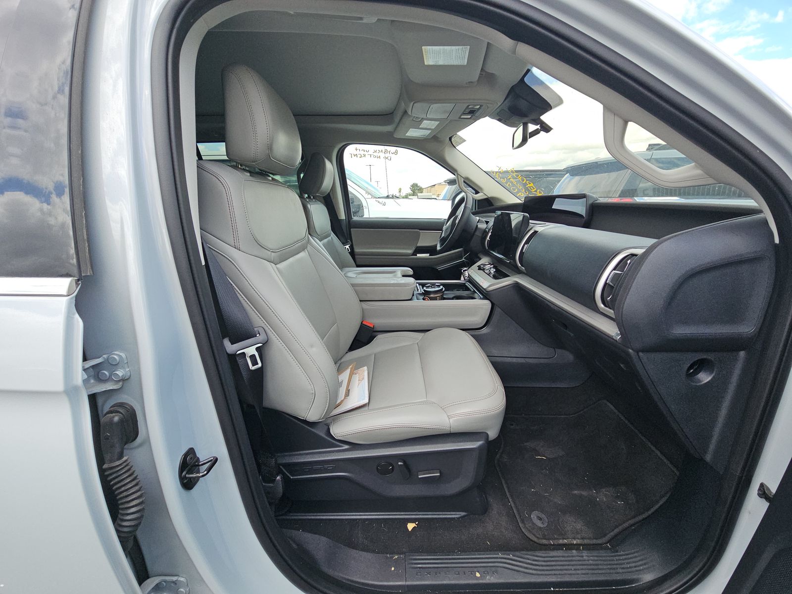 FORD EXPEDITION - 9