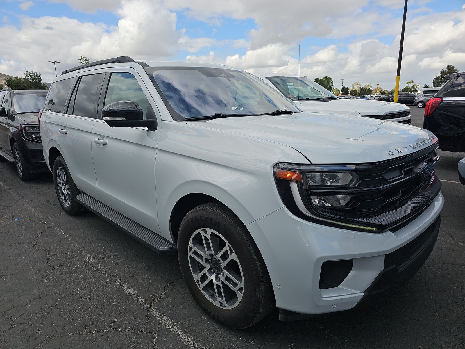 FORD EXPEDITION - 4