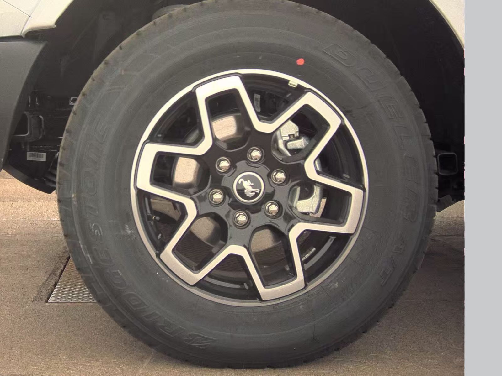 FORD BRONCO - 10