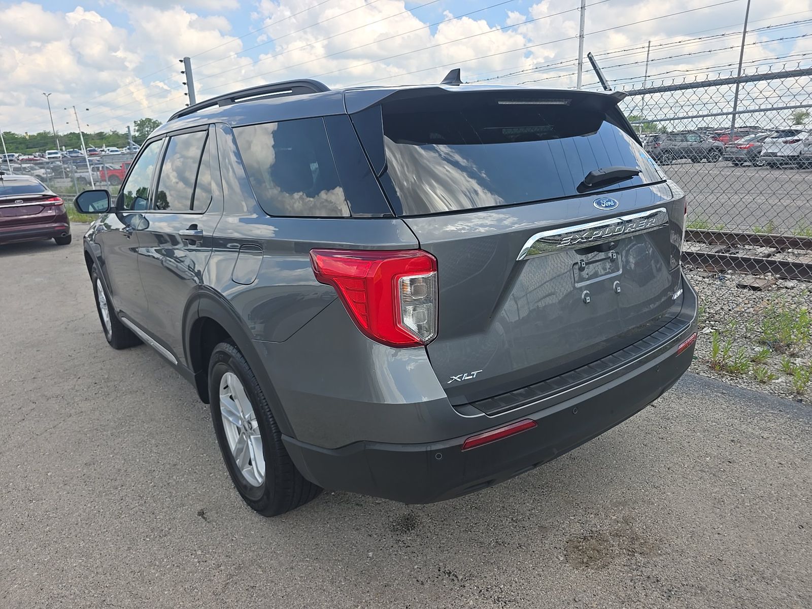 FORD EXPLORER - 7