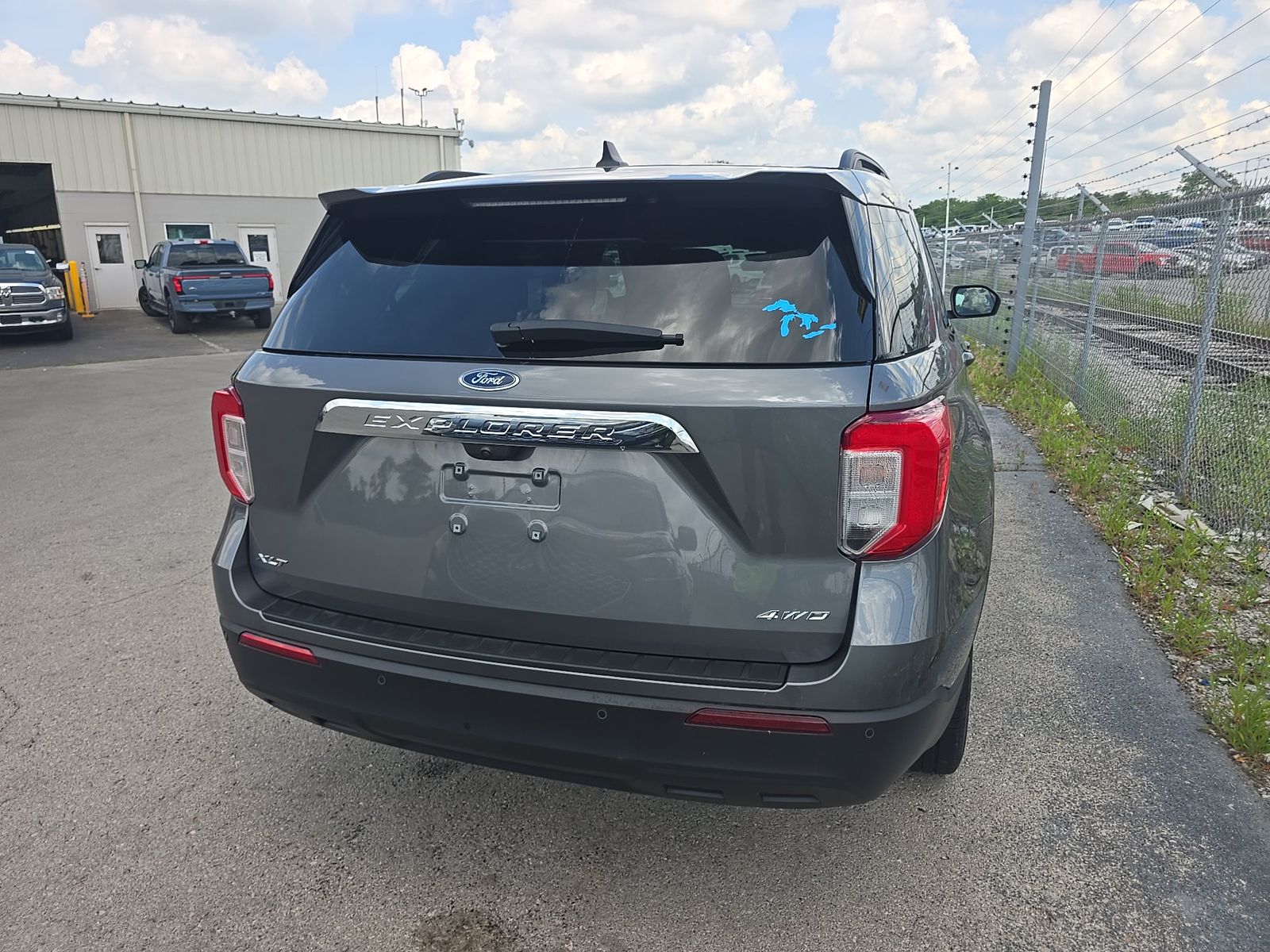 FORD EXPLORER - 6