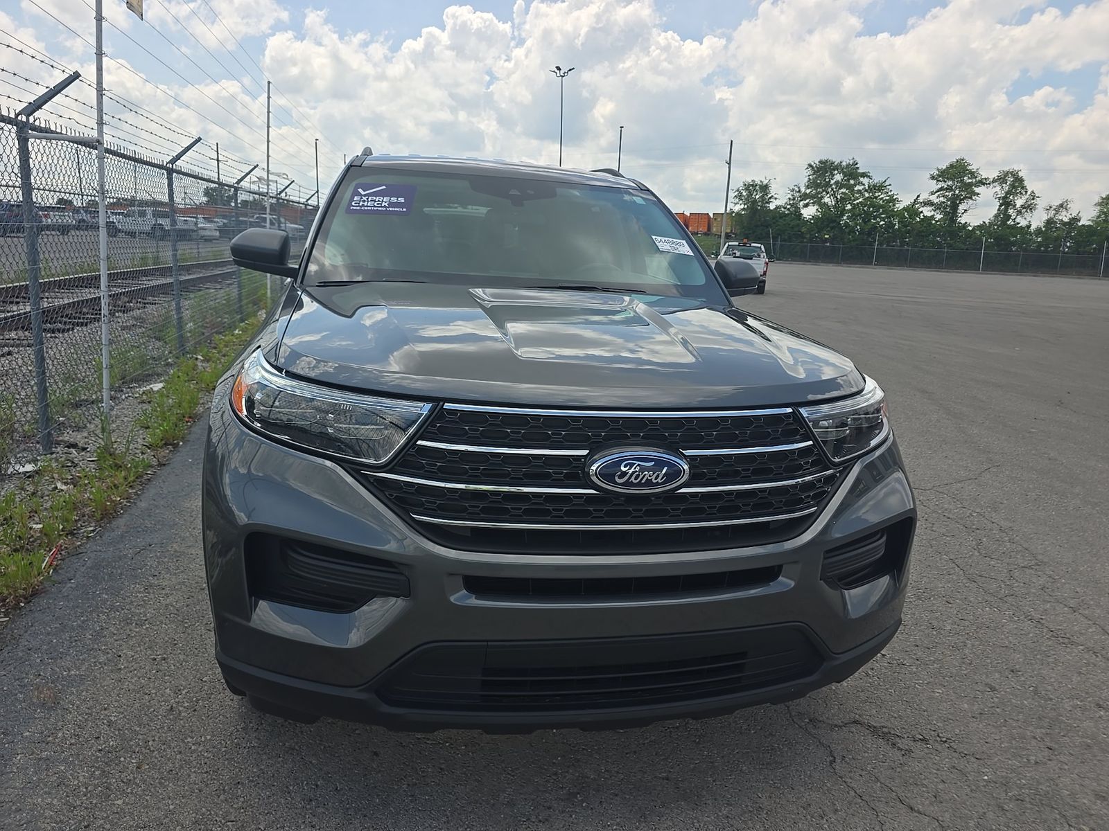 FORD EXPLORER - 3