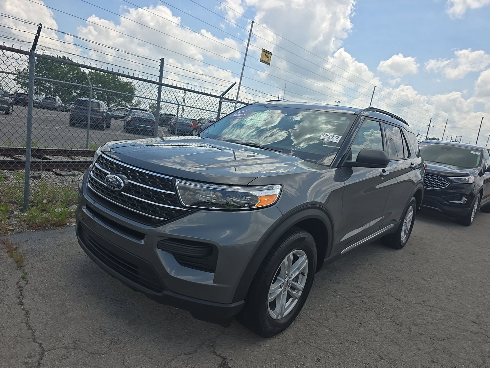 FORD EXPLORER - 1