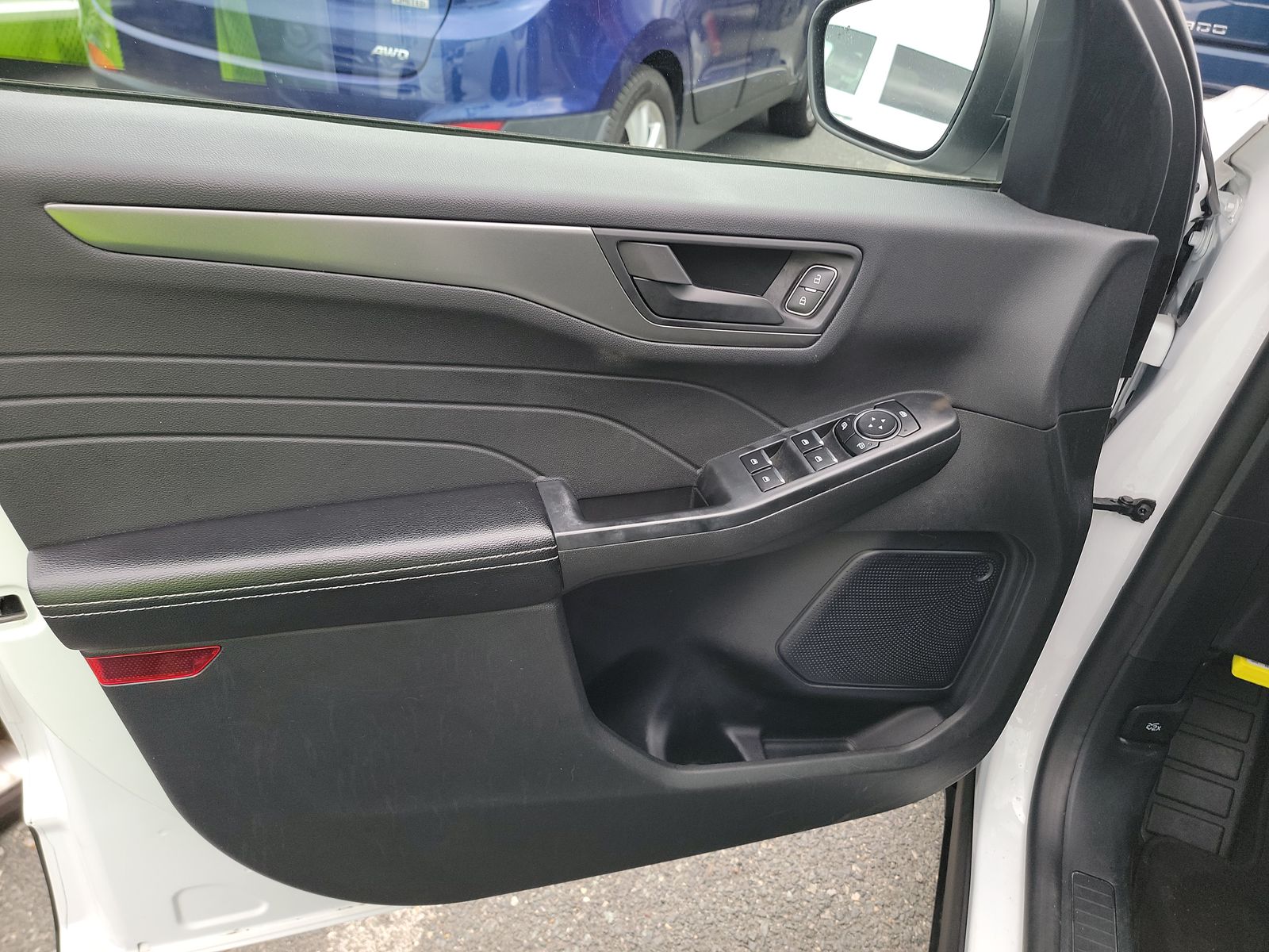 FORD ESCAPE - 10