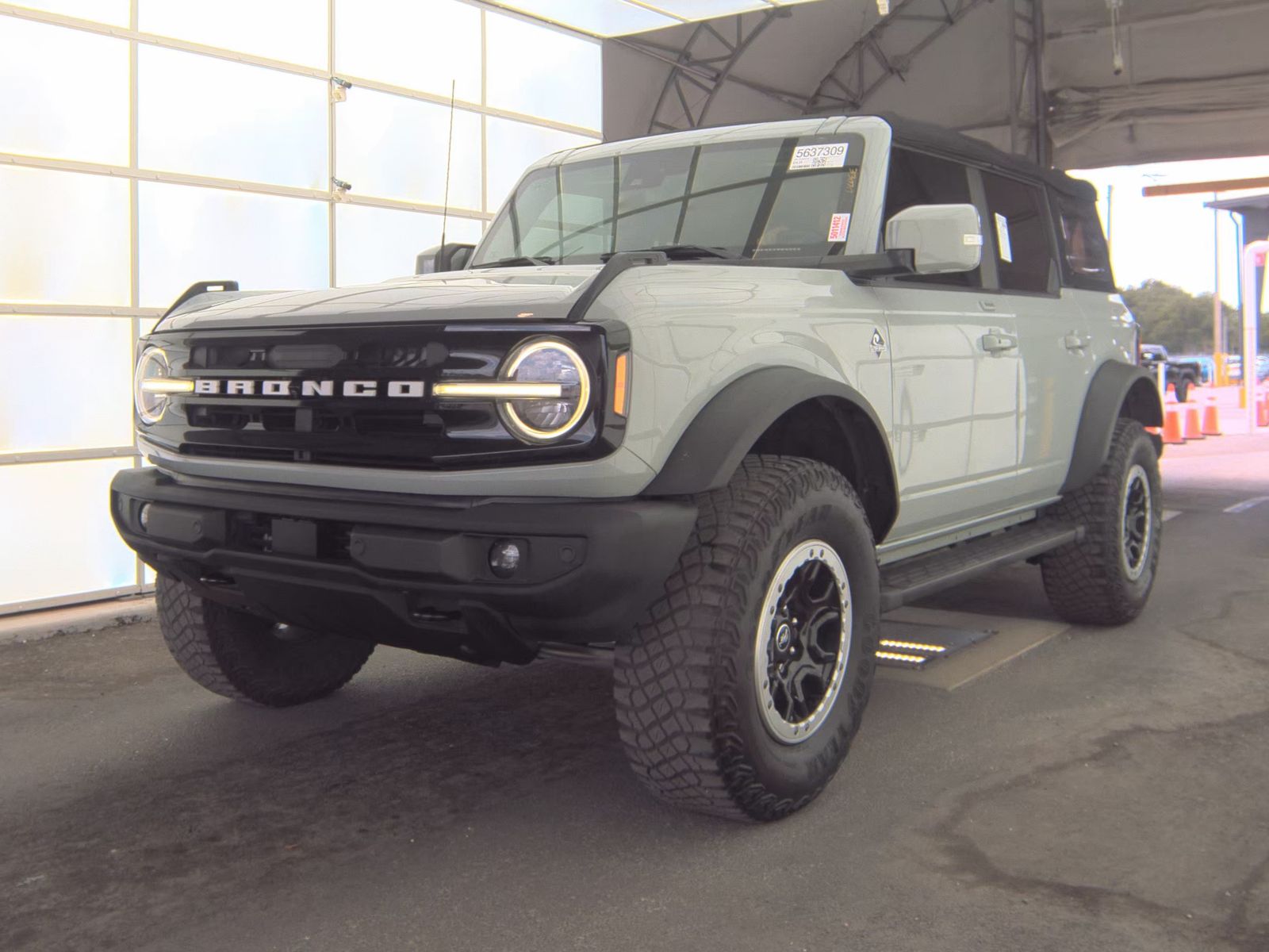 FORD BRONCO - 1