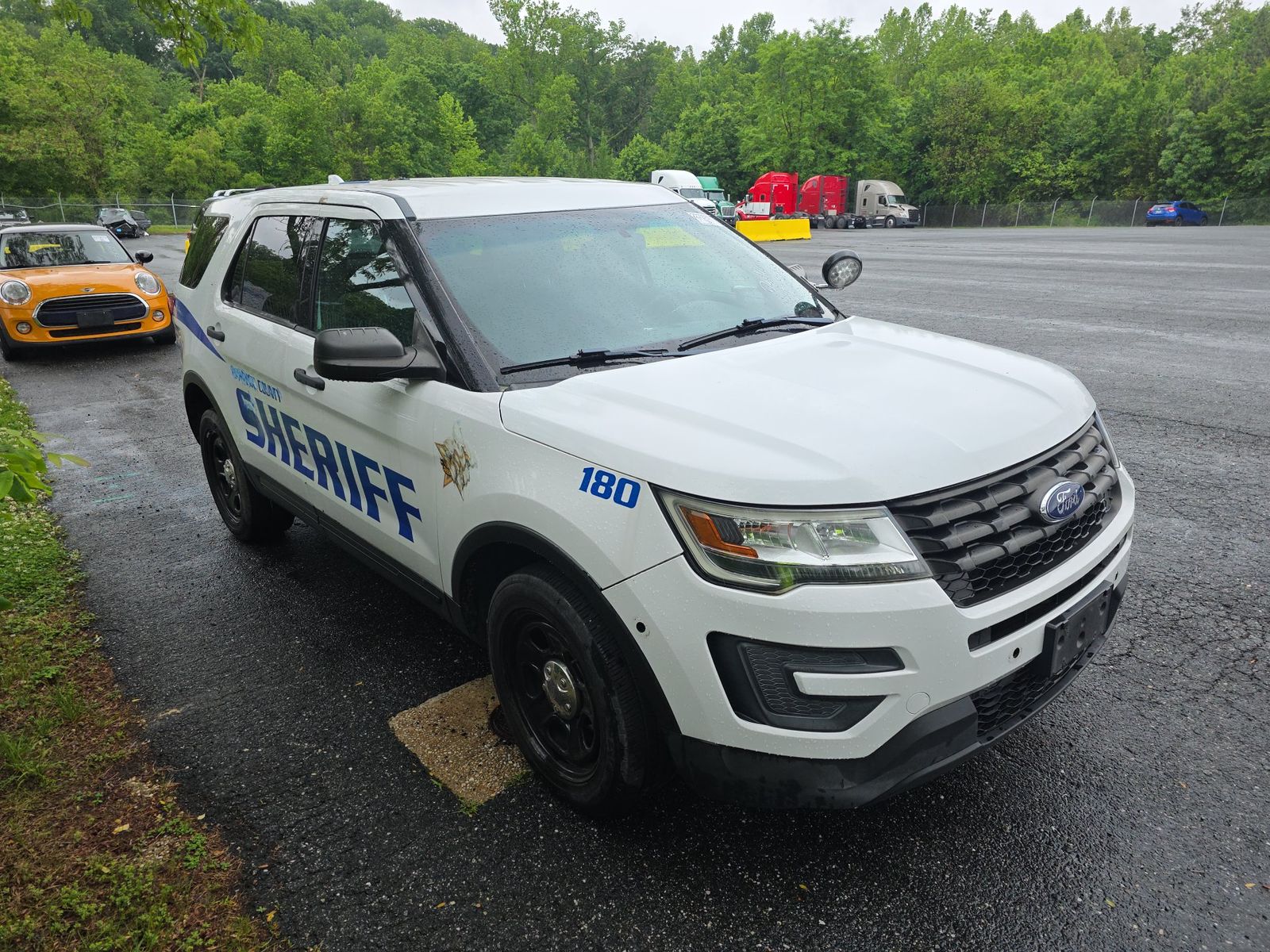 FORD POLICE INTERCEPTOR UTILITY - 4