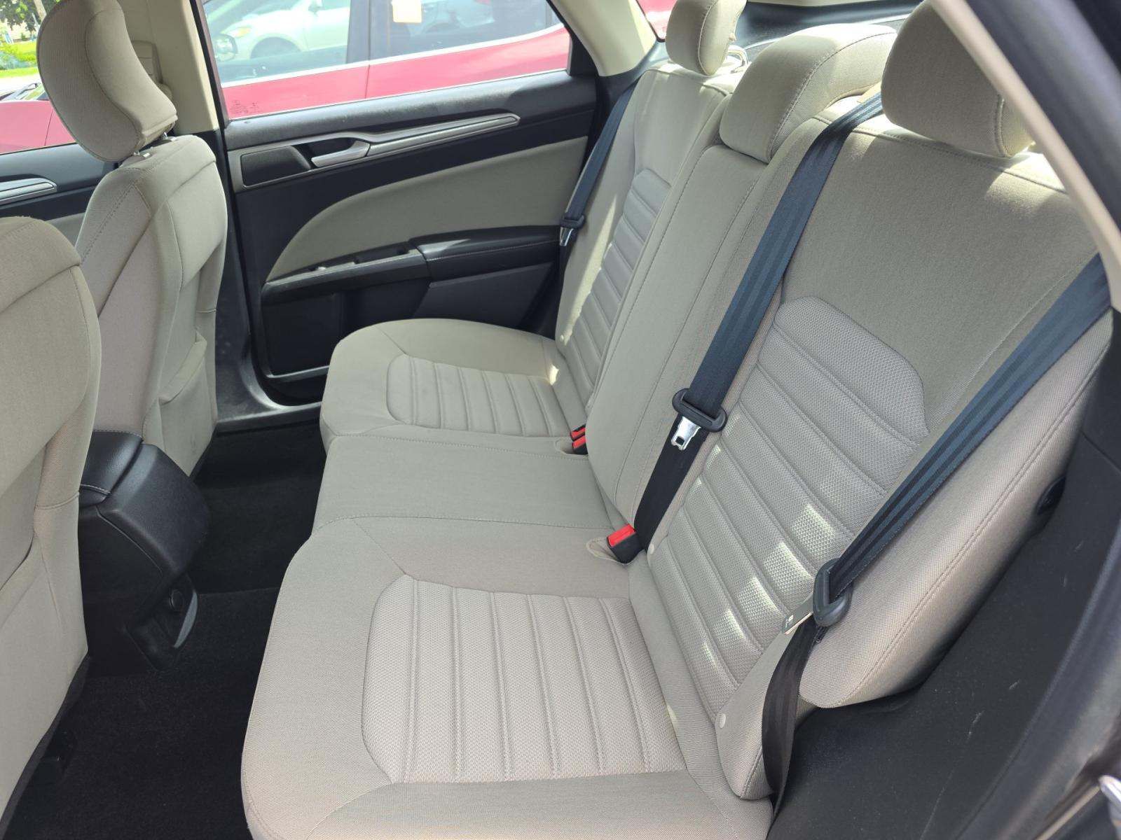 FORD FUSION - 8