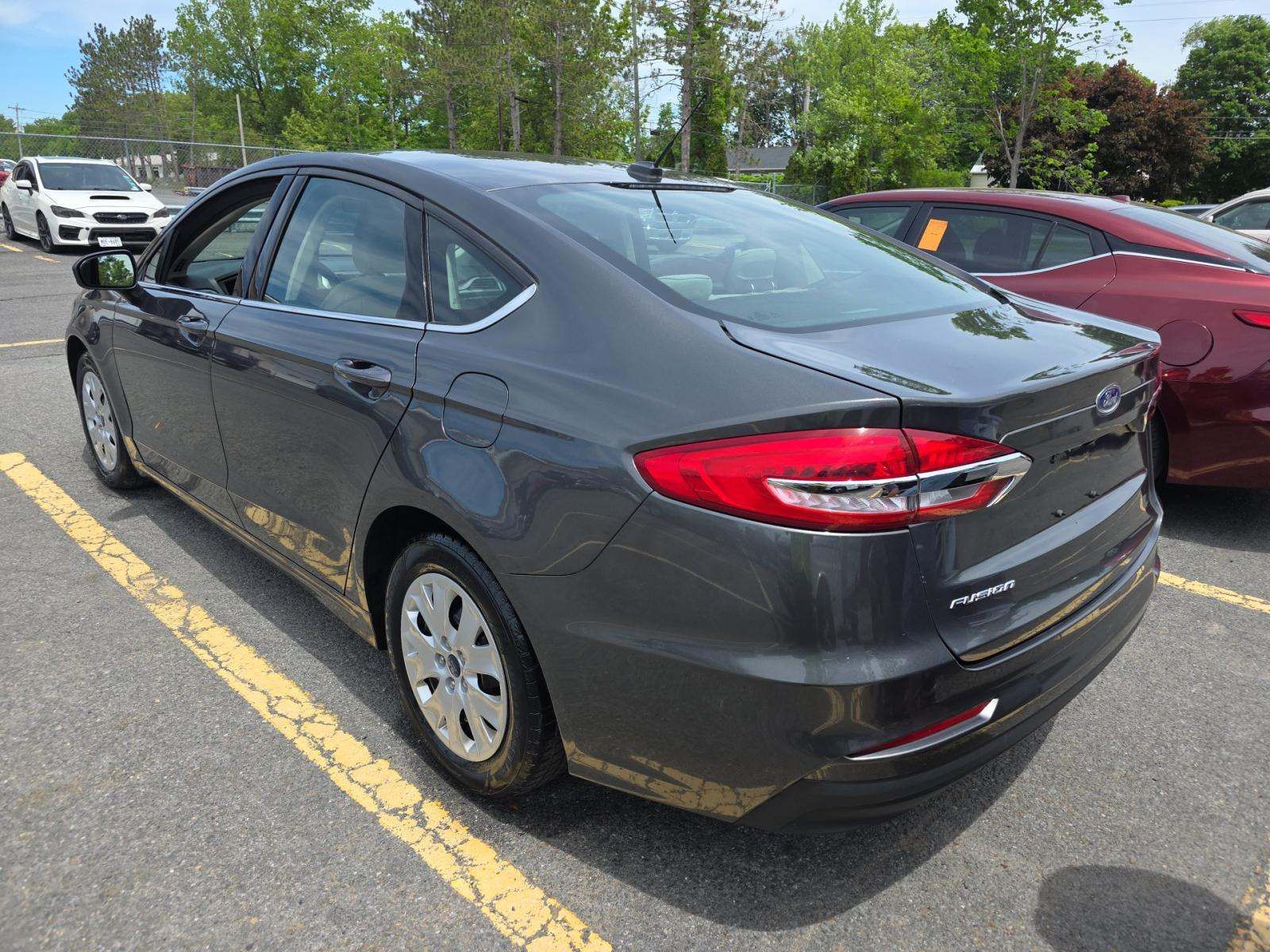 FORD FUSION - 4