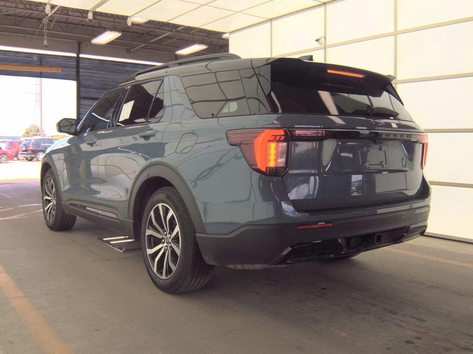 FORD EXPLORER - 9
