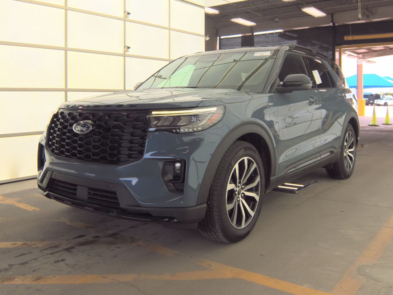 FORD EXPLORER - 1