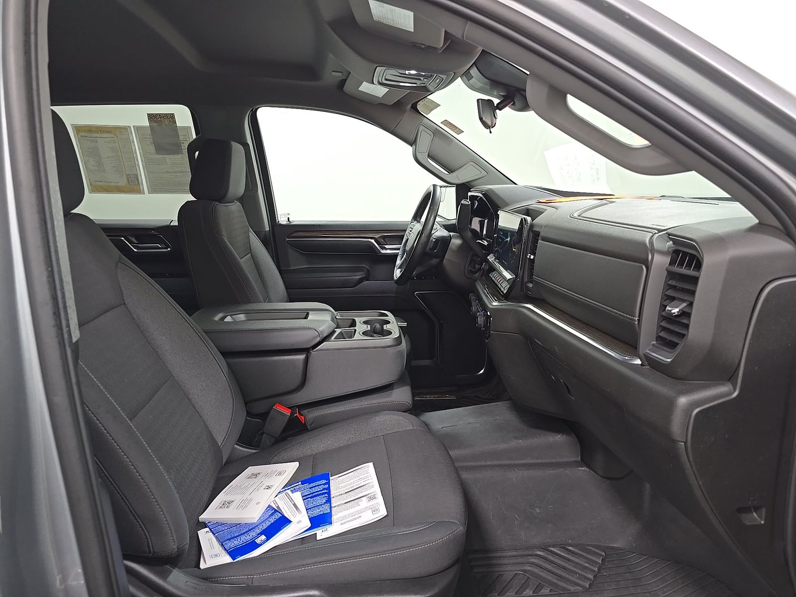 2024 Chevrolet Silverado 1500 RST AWD