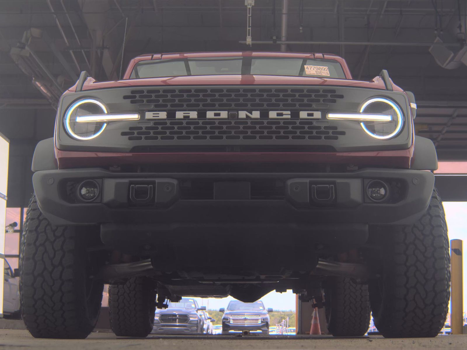FORD BRONCO - 4