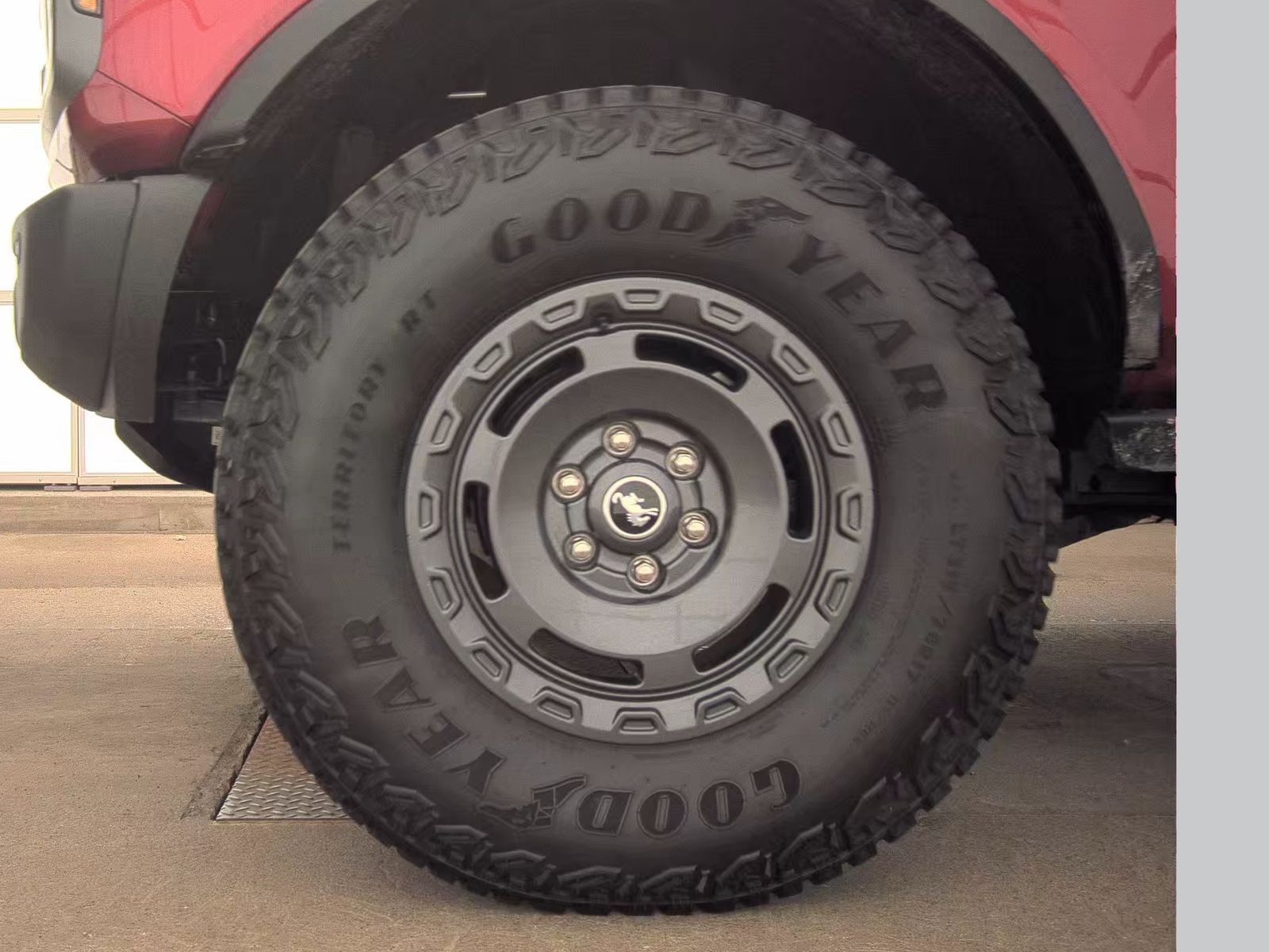 FORD BRONCO - 10