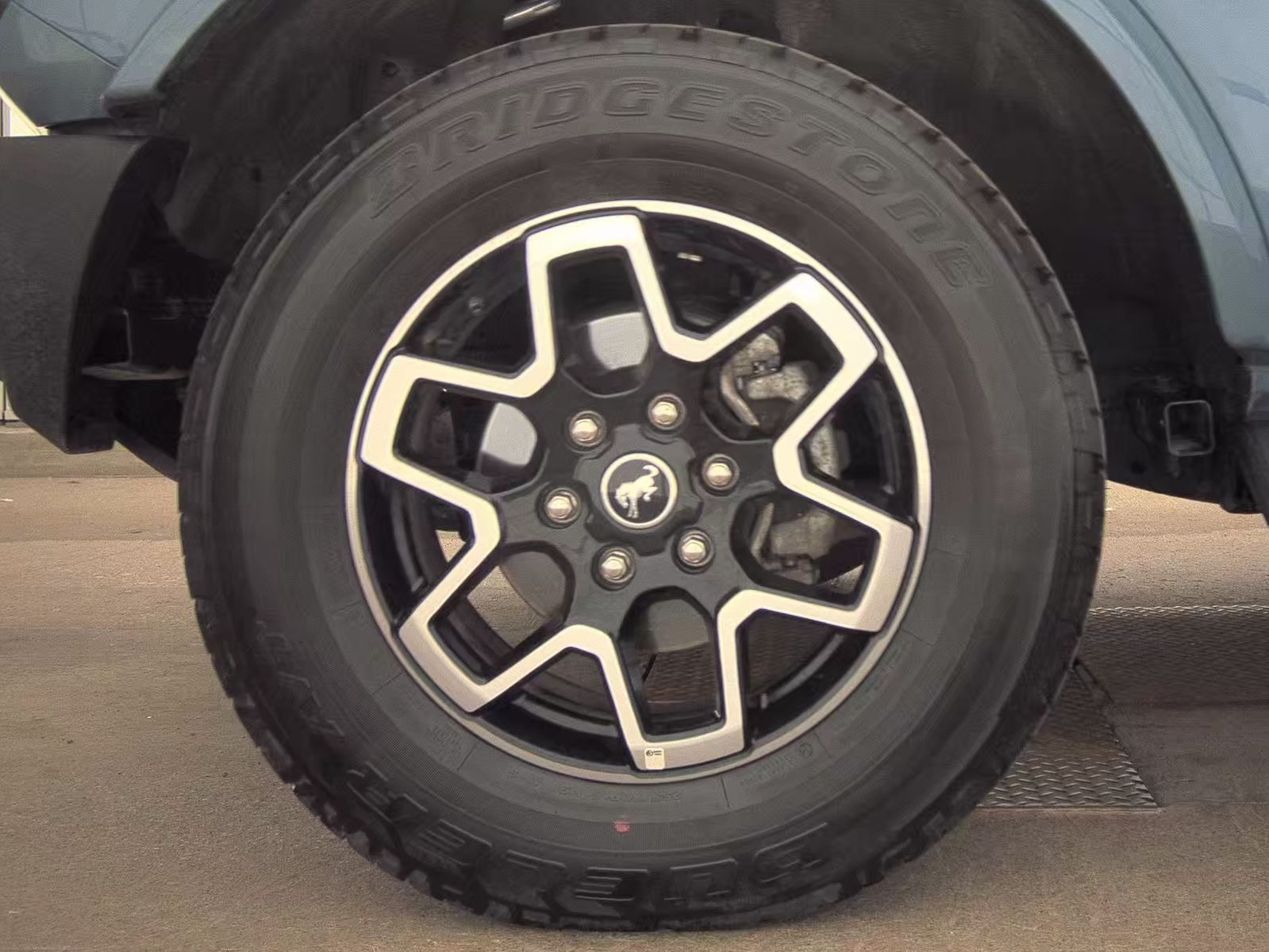 FORD BRONCO - 10