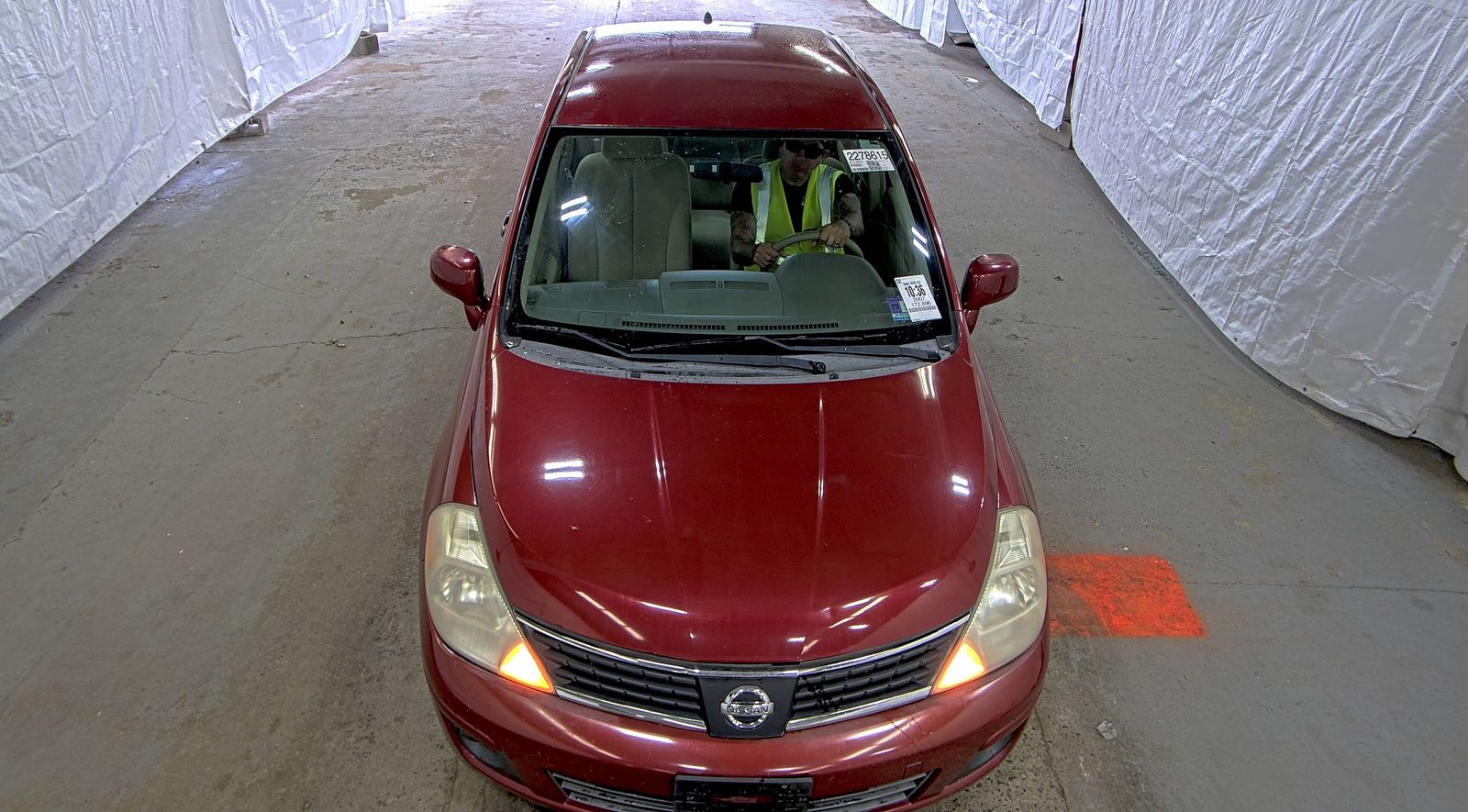 NISSAN VERSA - 3