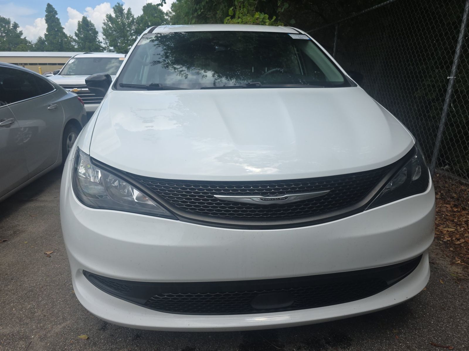 CHRYSLER VOYAGER - 3