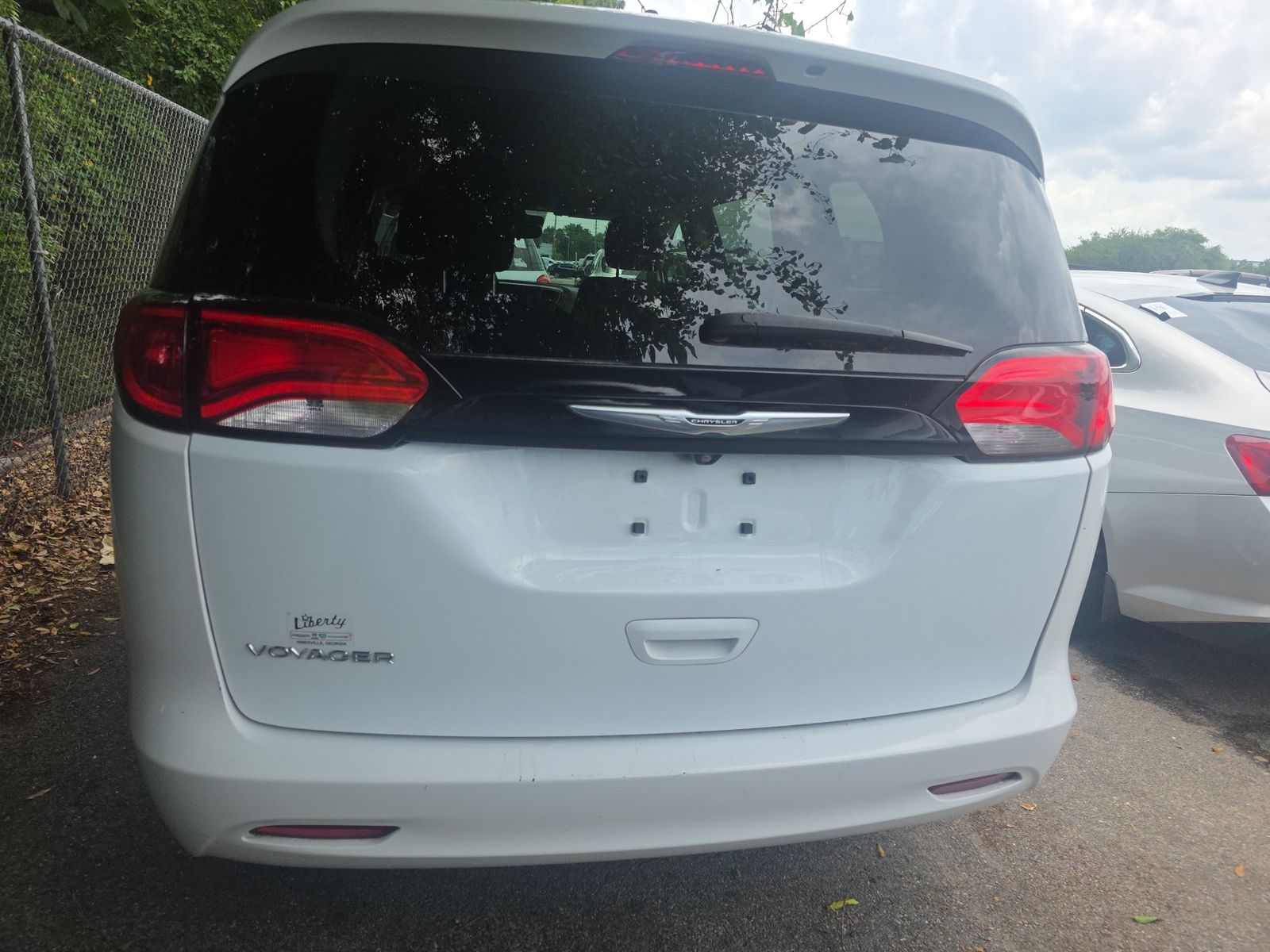 CHRYSLER VOYAGER - 6