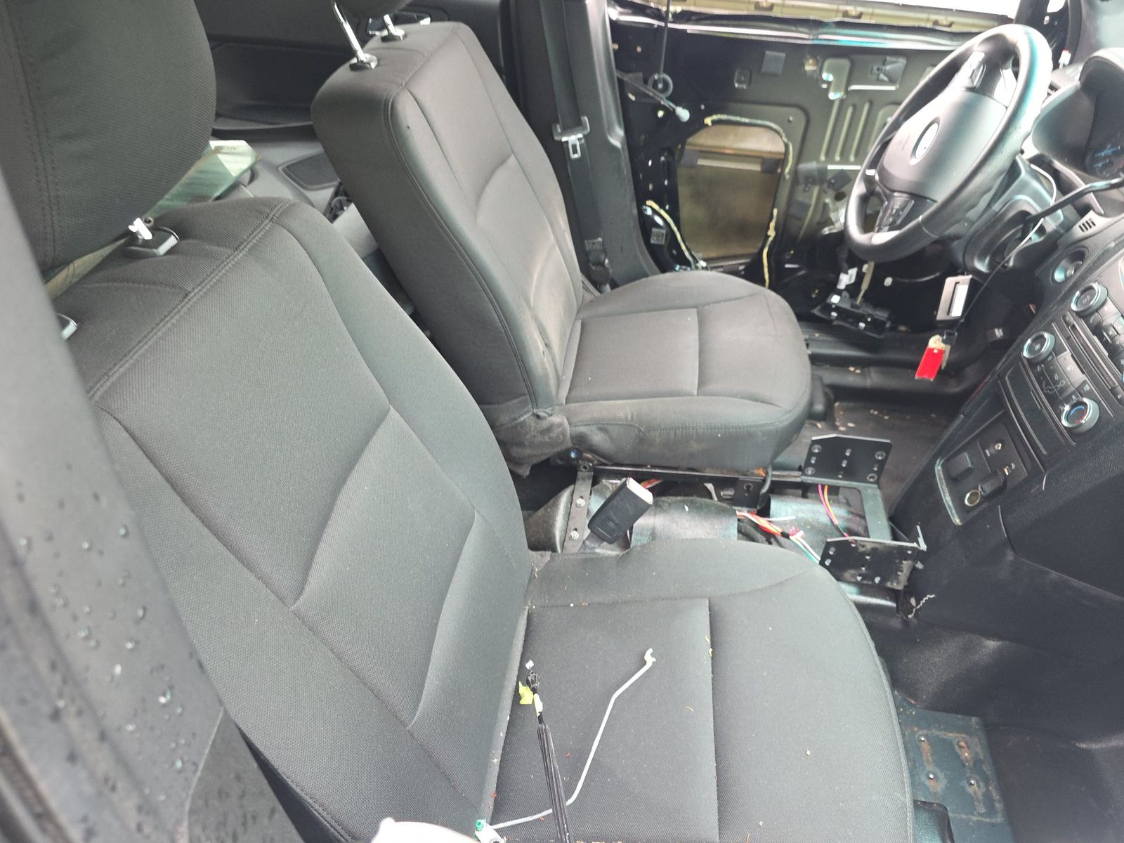 FORD POLICE INTERCEPTOR UTILITY - 9