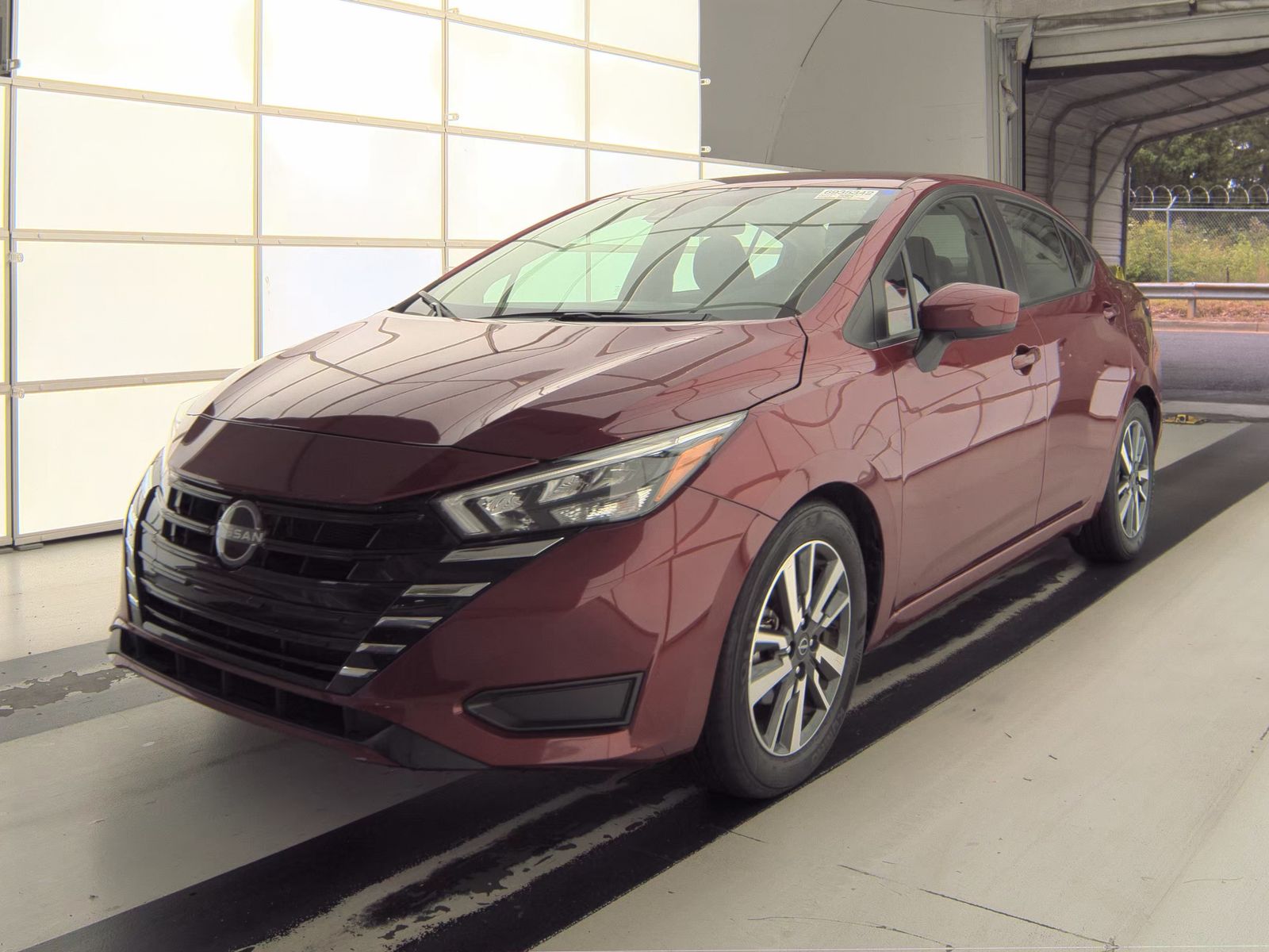 NISSAN VERSA - 1