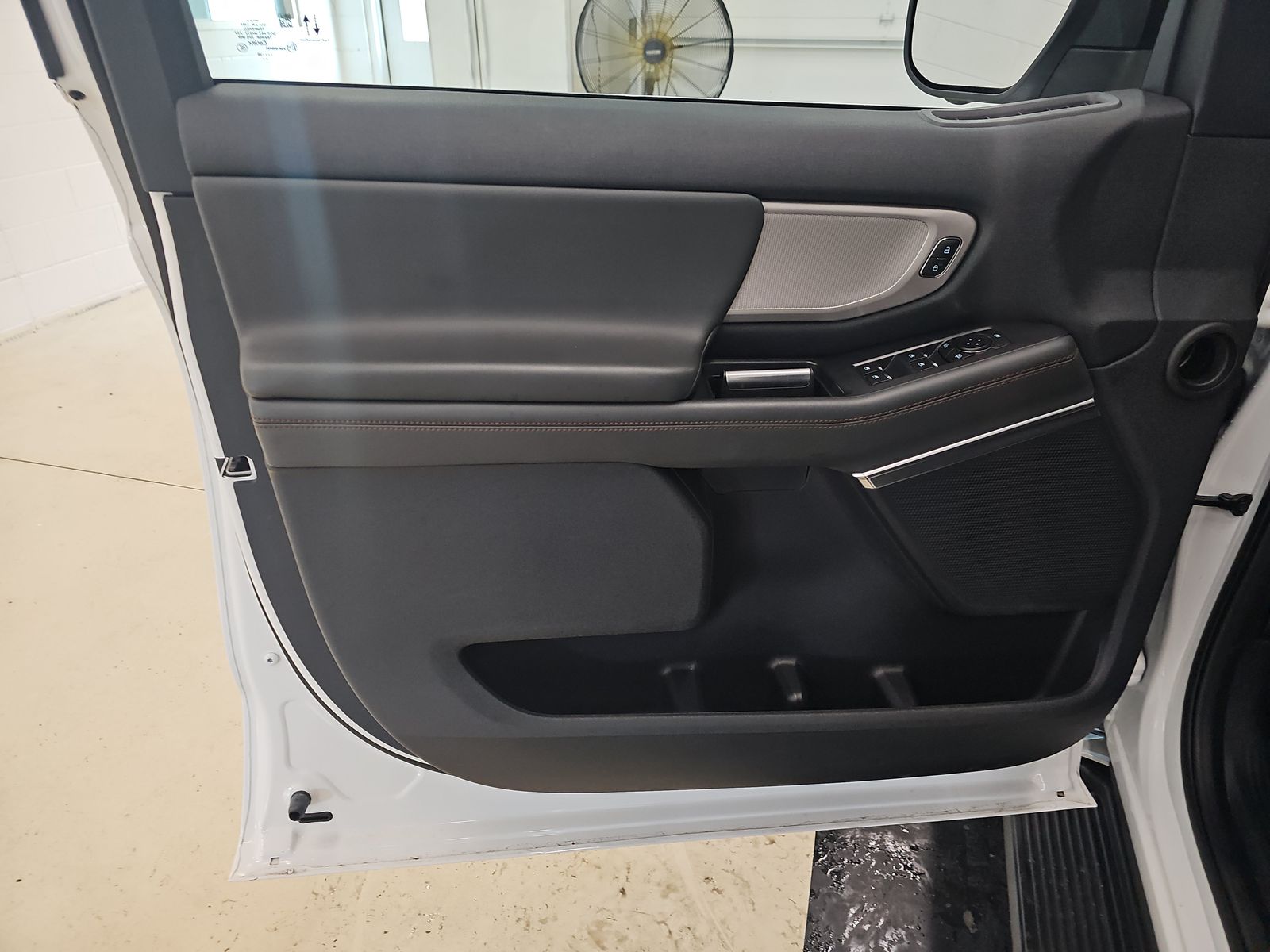 FORD EXPEDITION - 10