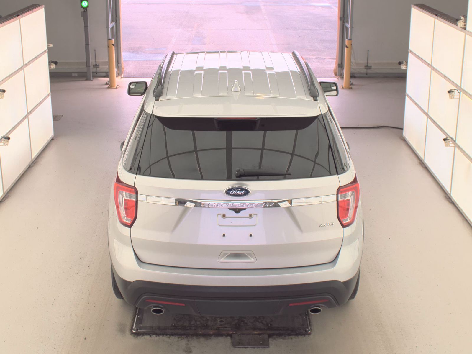 FORD EXPLORER - 7