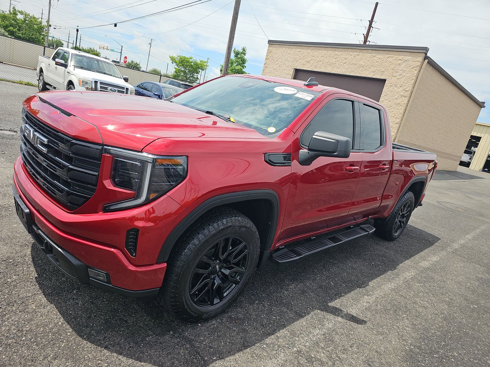 2023 GMC Sierra 4WD Double Cab Standard Box Elevation's photo