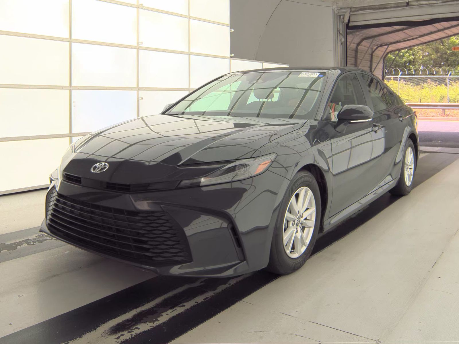 TOYOTA CAMRY - 1