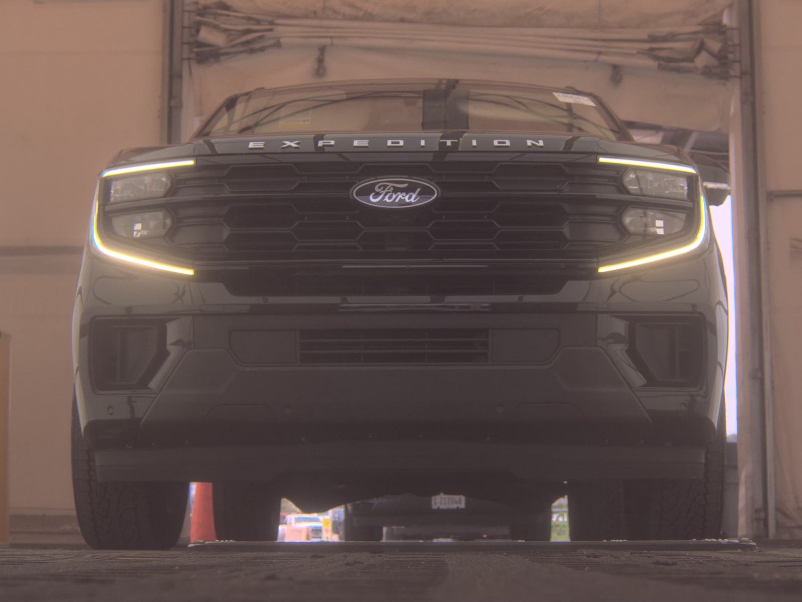 FORD EXPEDITION MAX - 4